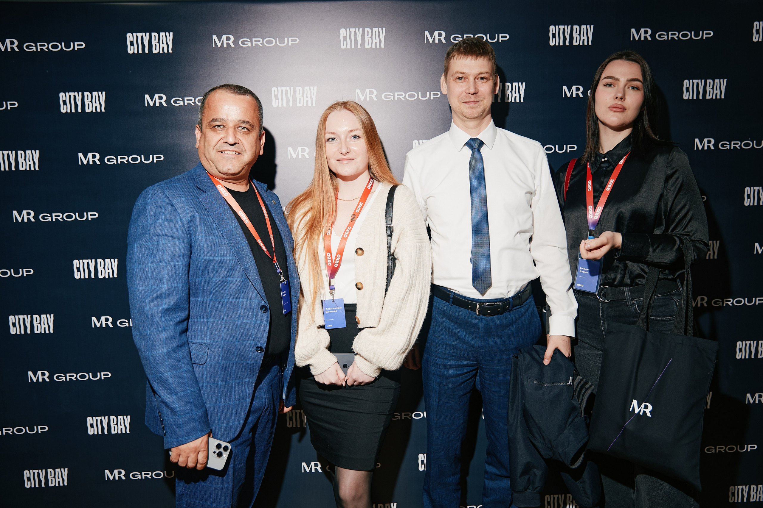 Презентация MR Group в ibis 23.04. Свадебный репортажный фотограф краснодар максим дремов дрёмов фотосессия студия цена