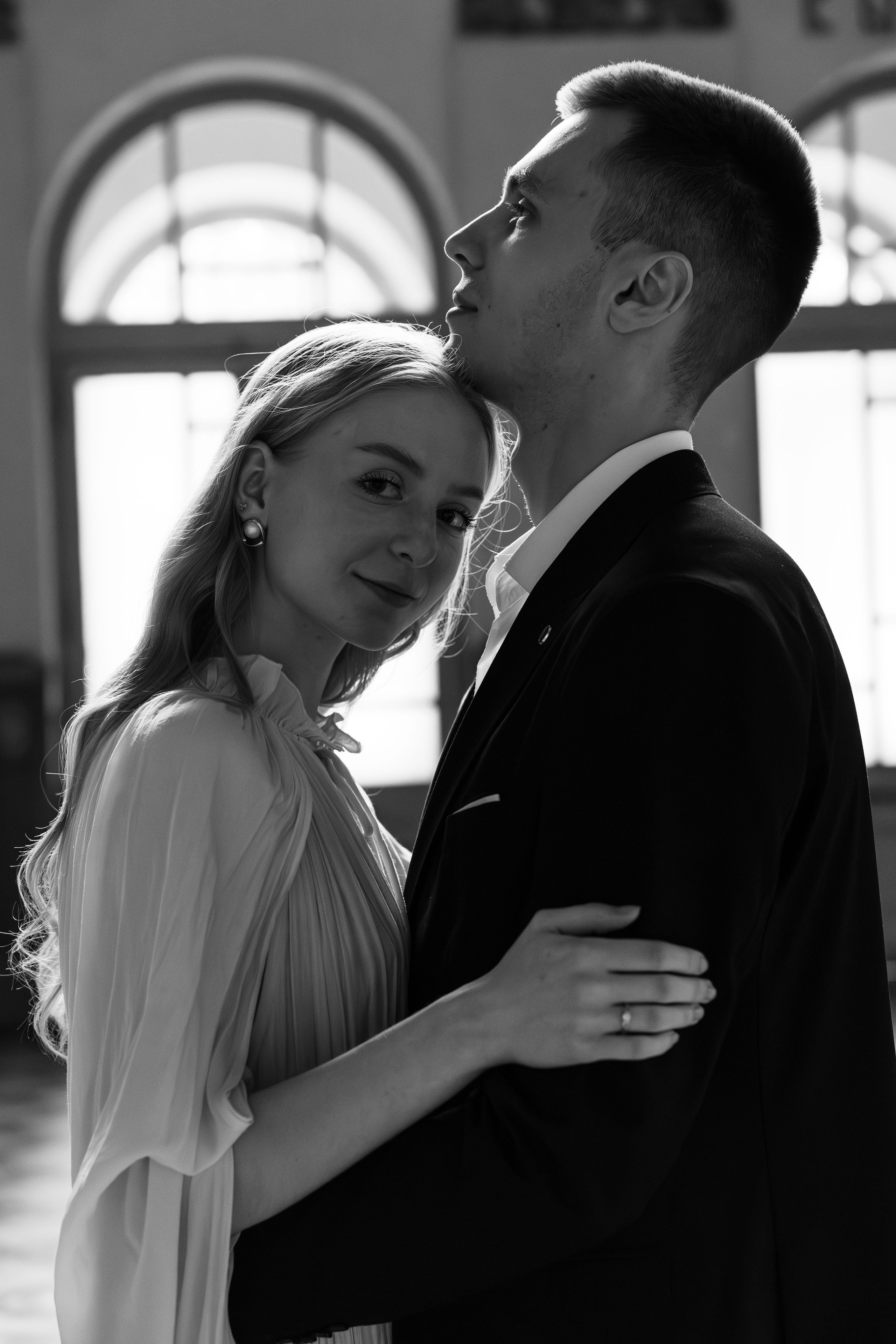 Даша и Константин Витебский вокзал. Фотограф/видеограф в Санкт-Петербурге Динара Гольдина