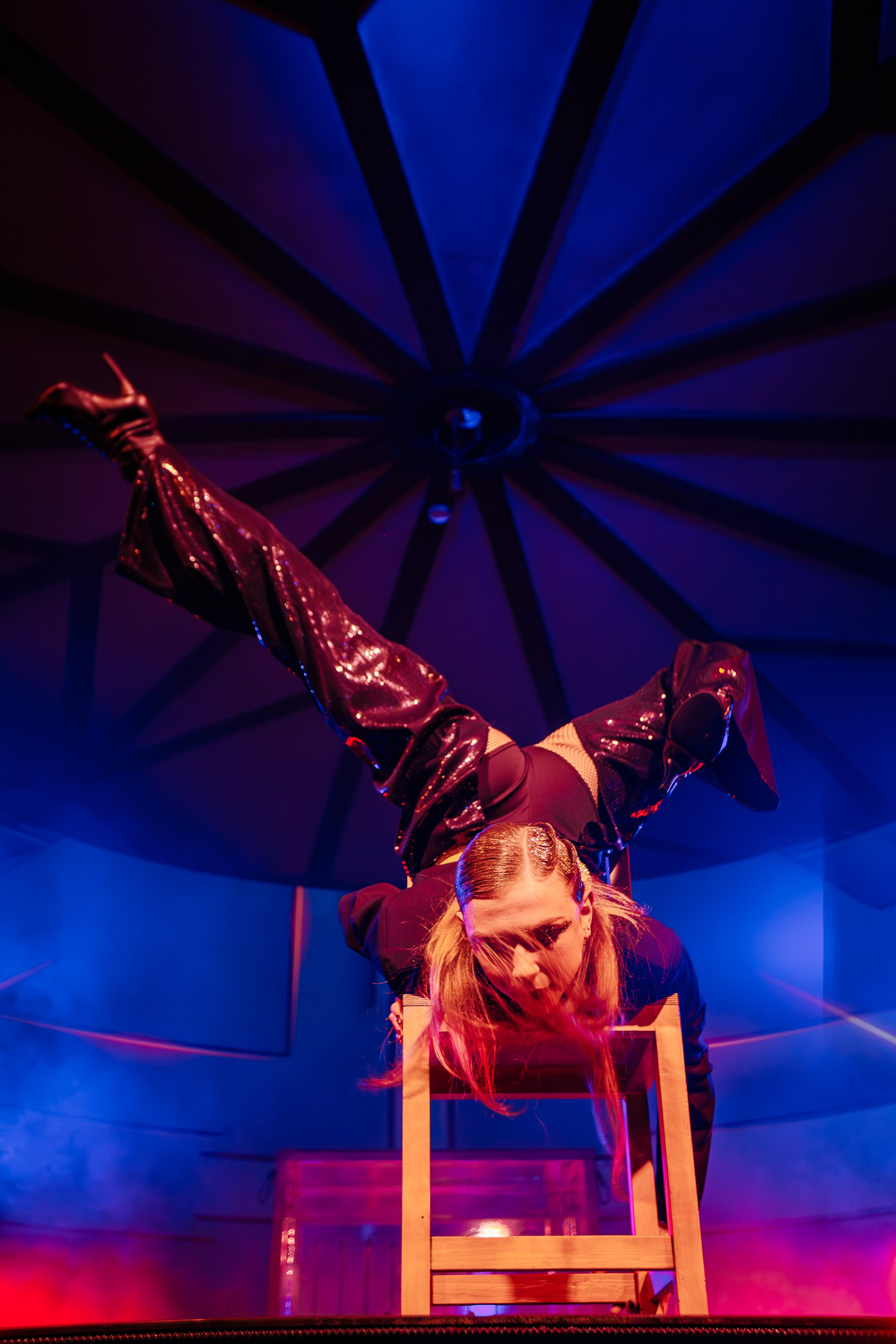 PTIZZA SHOW. Gold & Black in Ptizza Bar_Ялта_6.07.2025. Аминов Руслан | Фотограф