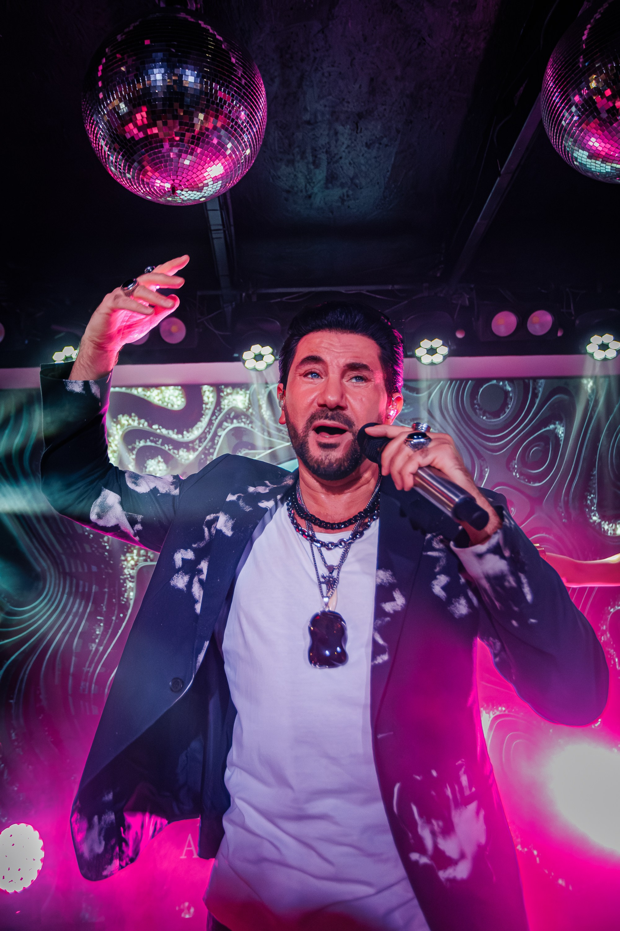 «АВРААМ РУССО"_Чайка на пляже_Ялта_21.06.2025. Аминов Руслан | Фотограф