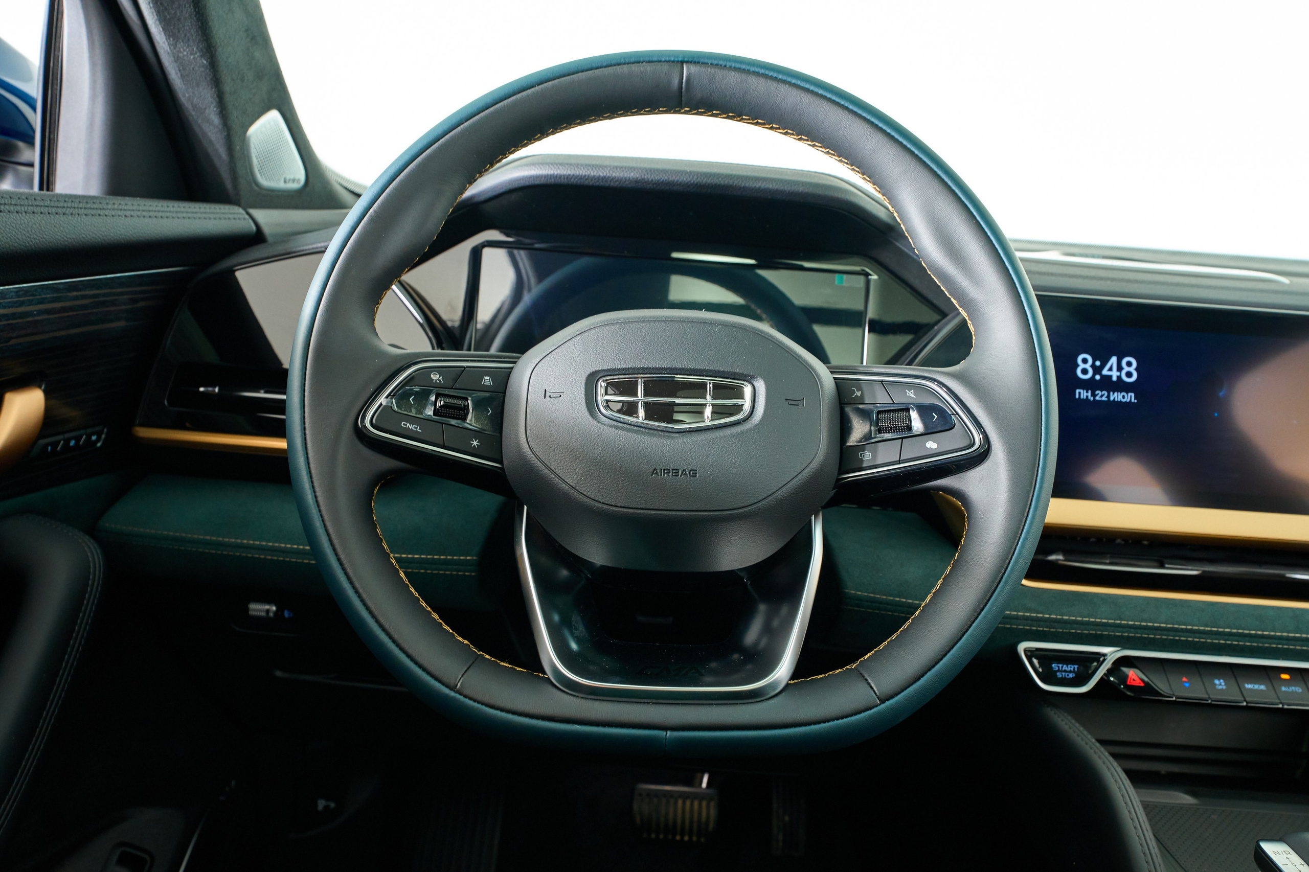 Geely Monjaro. Фотограф Николай Прокофьев модельные тесты в Москве