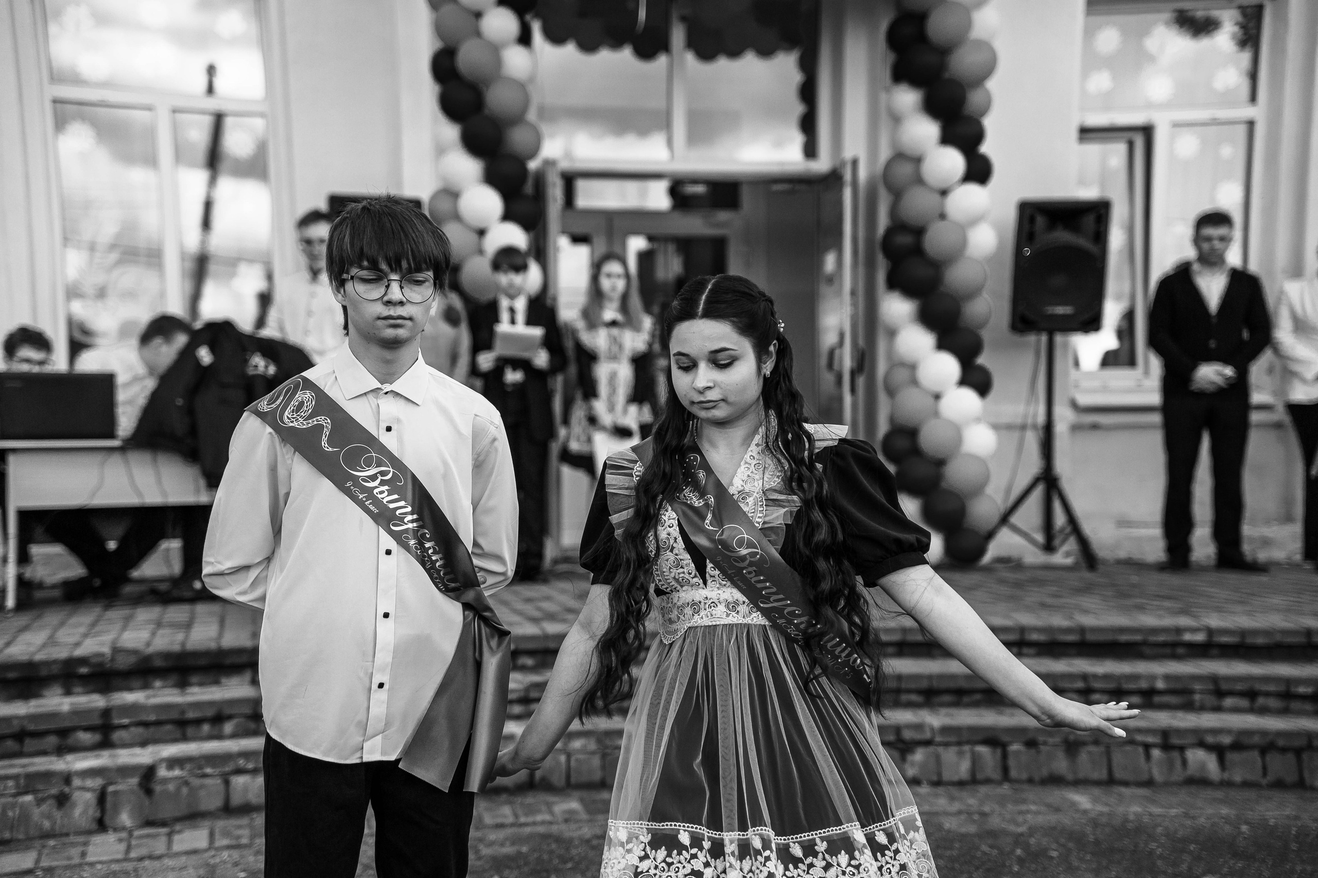 Последний звонок 9А класс МБОУ СОШ № 5 им. В. В. Смирнова, г. Невель. Фотограф Дарья Маташкова