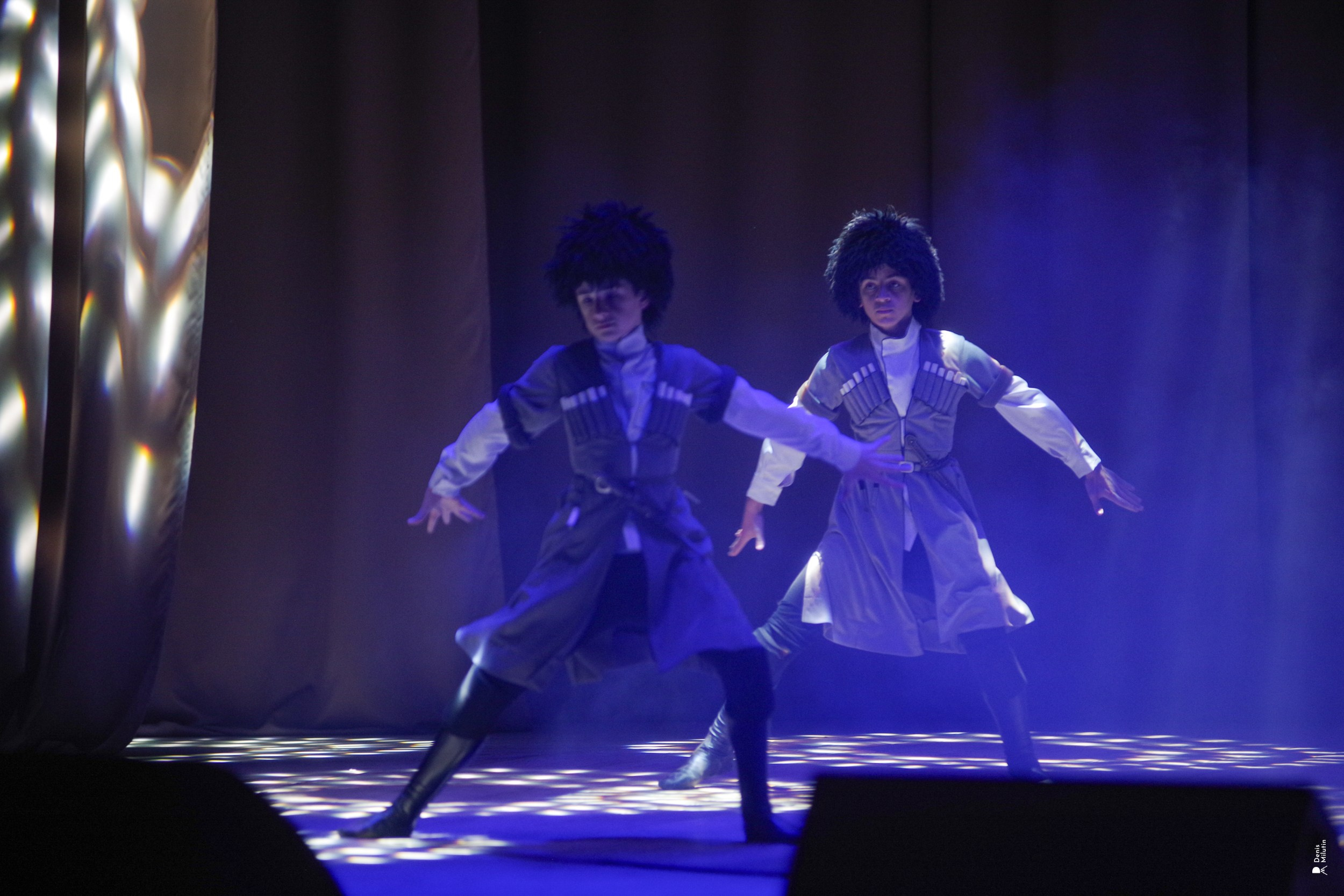 Танцы в Хоби. Портретный фотограф Денис Милютин