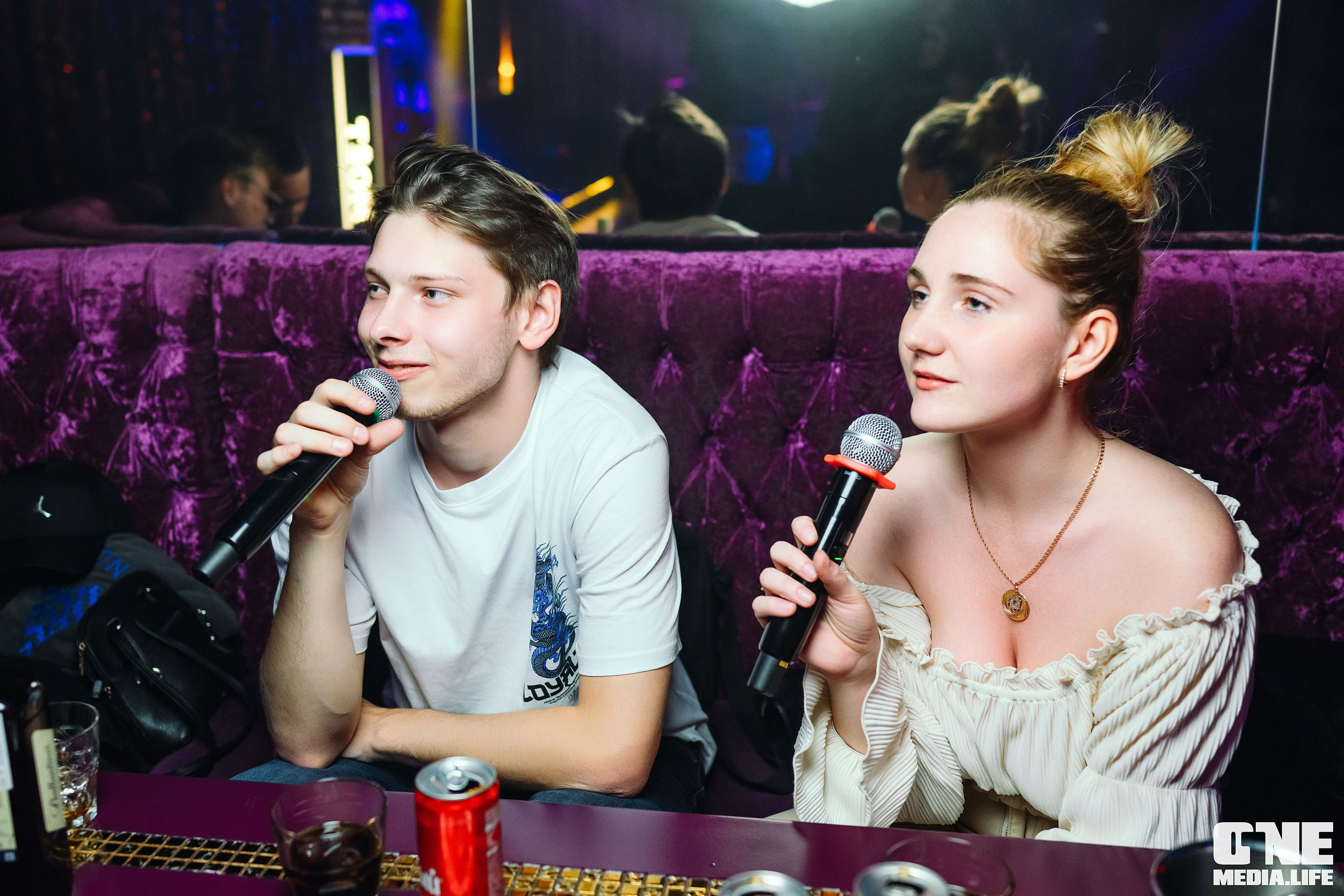 Фоторепортаж с караоке вечеринки в Эйфории. One Media Life: фоторепортажи, фотоотчеты с мероприятий и заведений
