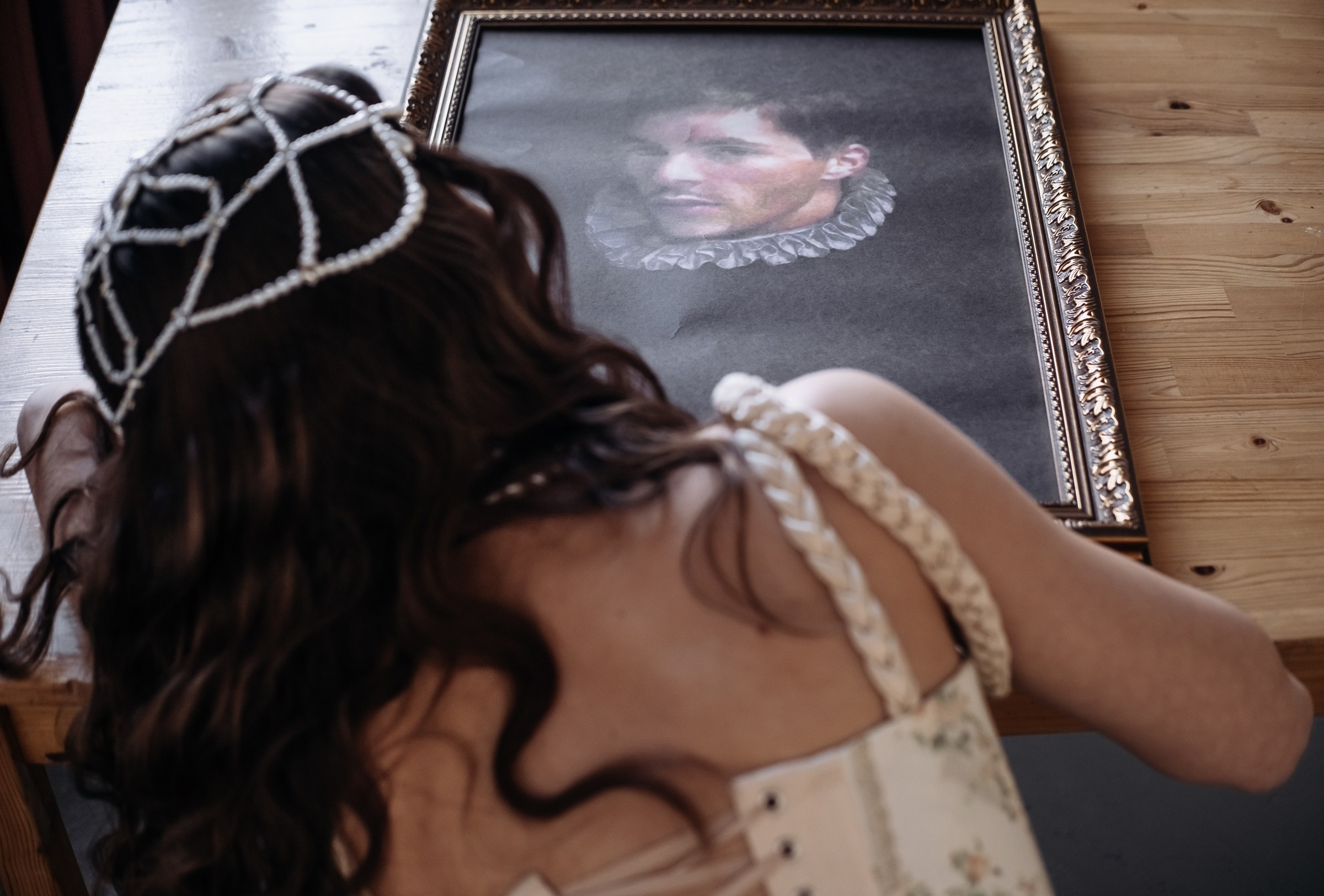 Музей. Невеста