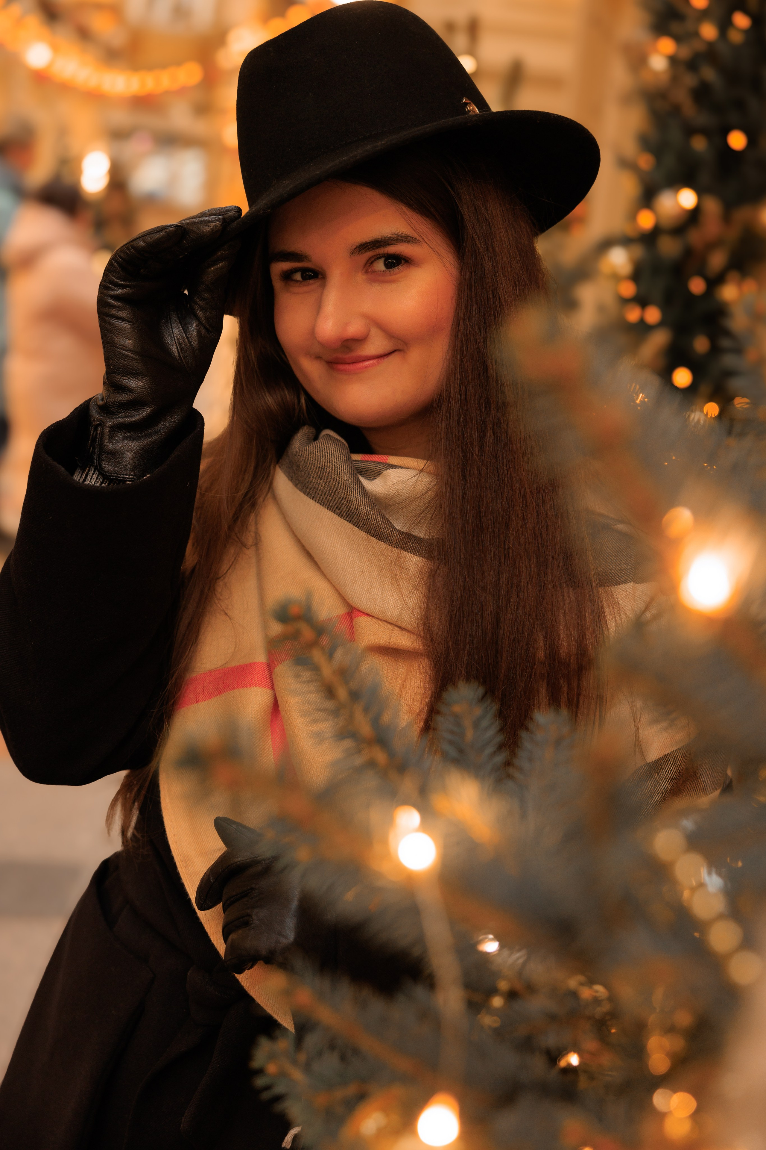 ДАША. Я фотограф из Москвы к Вашим услугам