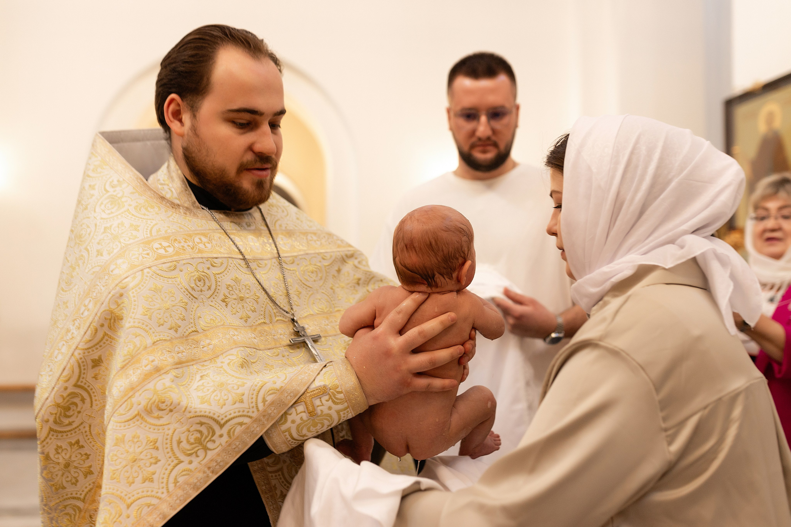 Таинство крещения Алисы. Фотограф в Железнодорожном и Балашихе
