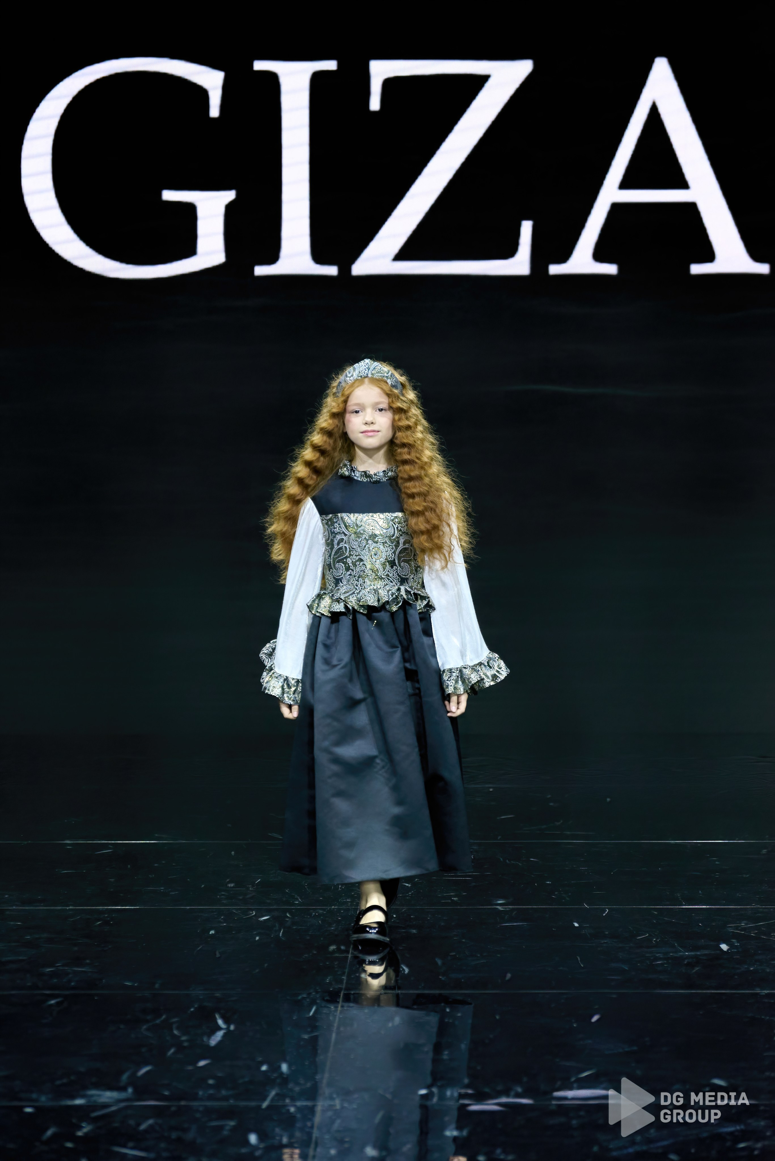 Giza | sfw 2025 | the fragment. DG MEDIA GROUP | Контент для модных показов и концертов