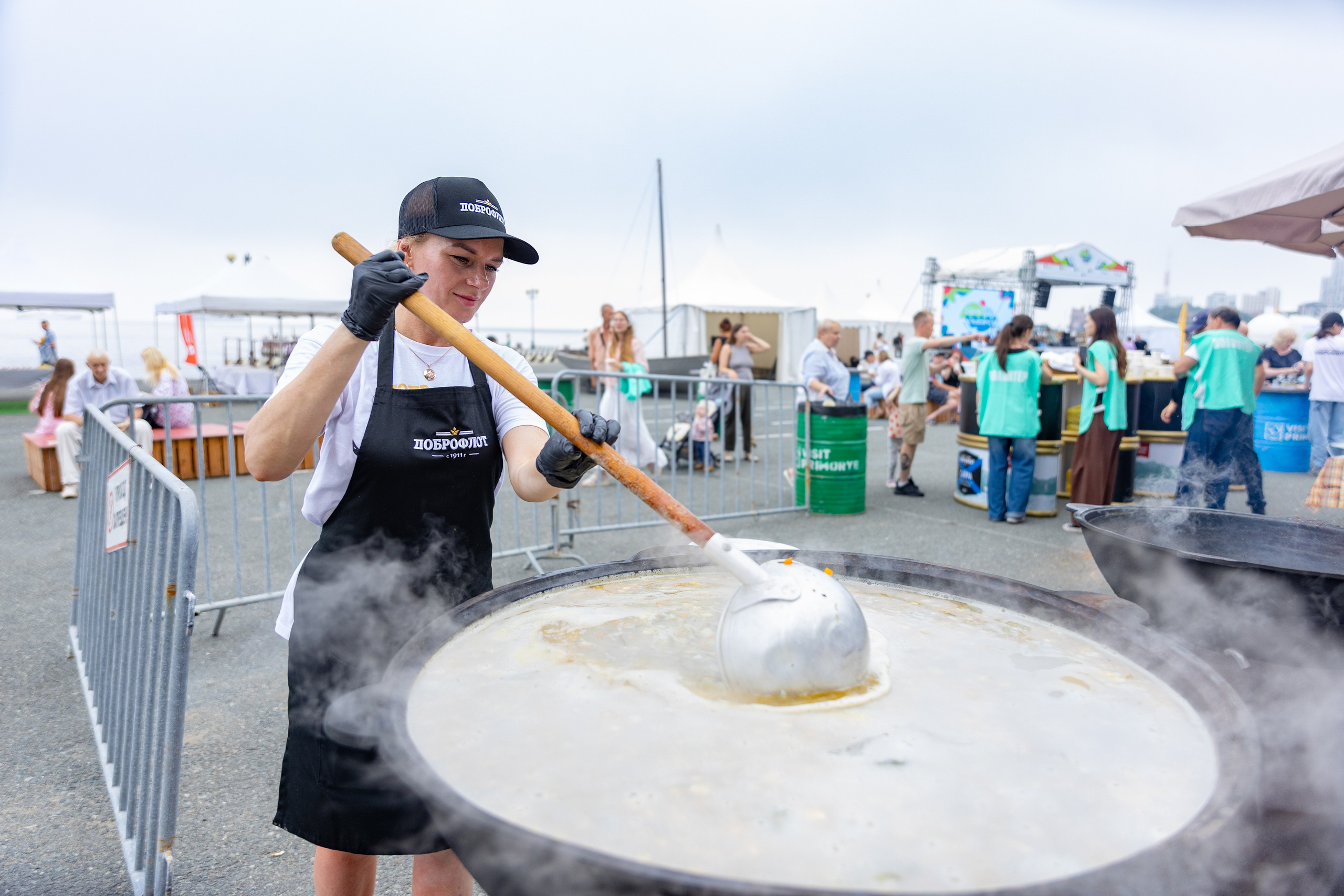 День рыбака. Владивосток 2025. Олег Катакинов| Репортажный фотограф в городе у моря (Владивосток)