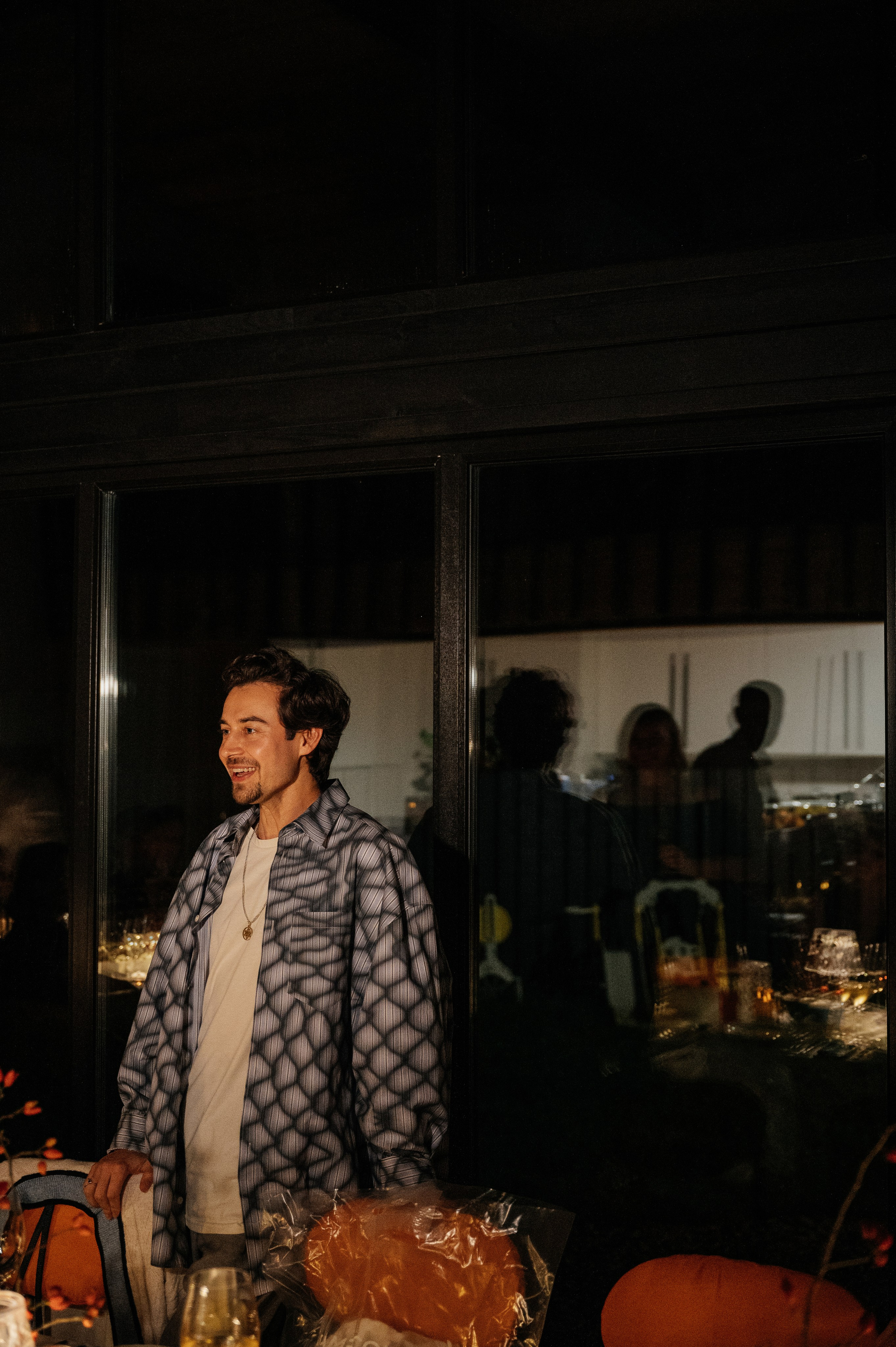 Невероятно атмосферный семейный ужин. Wedding photographer in Moscow and around the world Andrey Medvednikov