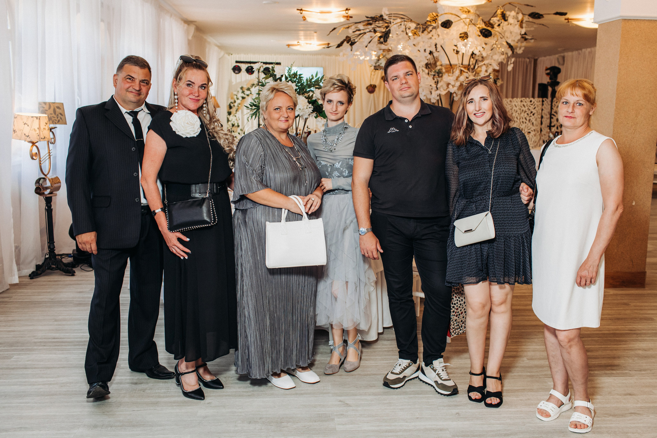 Vlad & Nadya (Saint-Petersburg, Russia). Destination wedding photographer Peter Letu