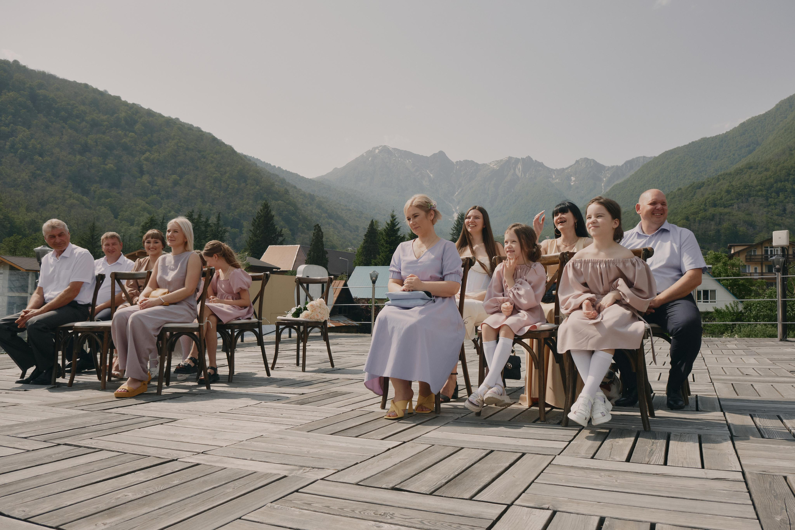 Юрий и Александра. Камерная свадьба в горах. Семейный и свадебный фотограф в Краснодаре
