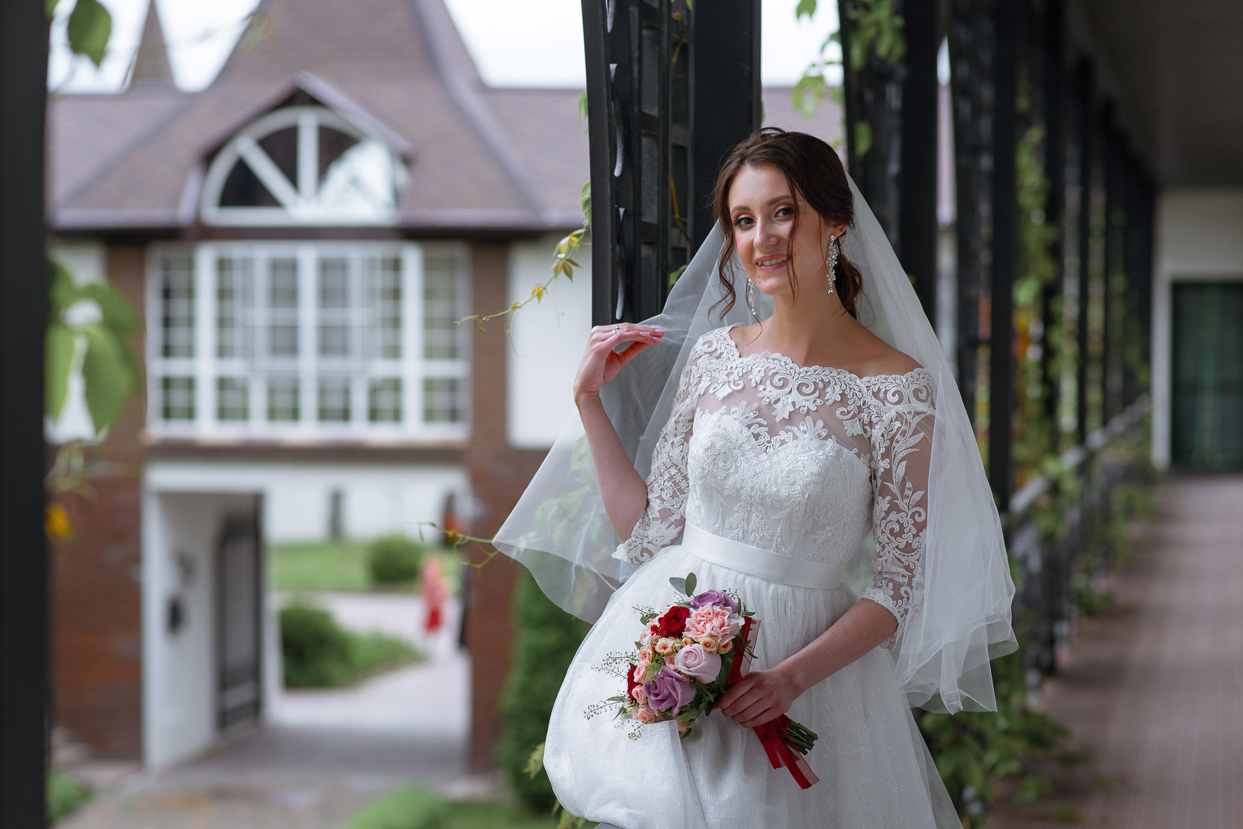 Локация для красивой свадебной прогулки в городе Клин. Свадебный фотограф, видеограф в Клину, Москве, Зеленограде, Калабушкин
