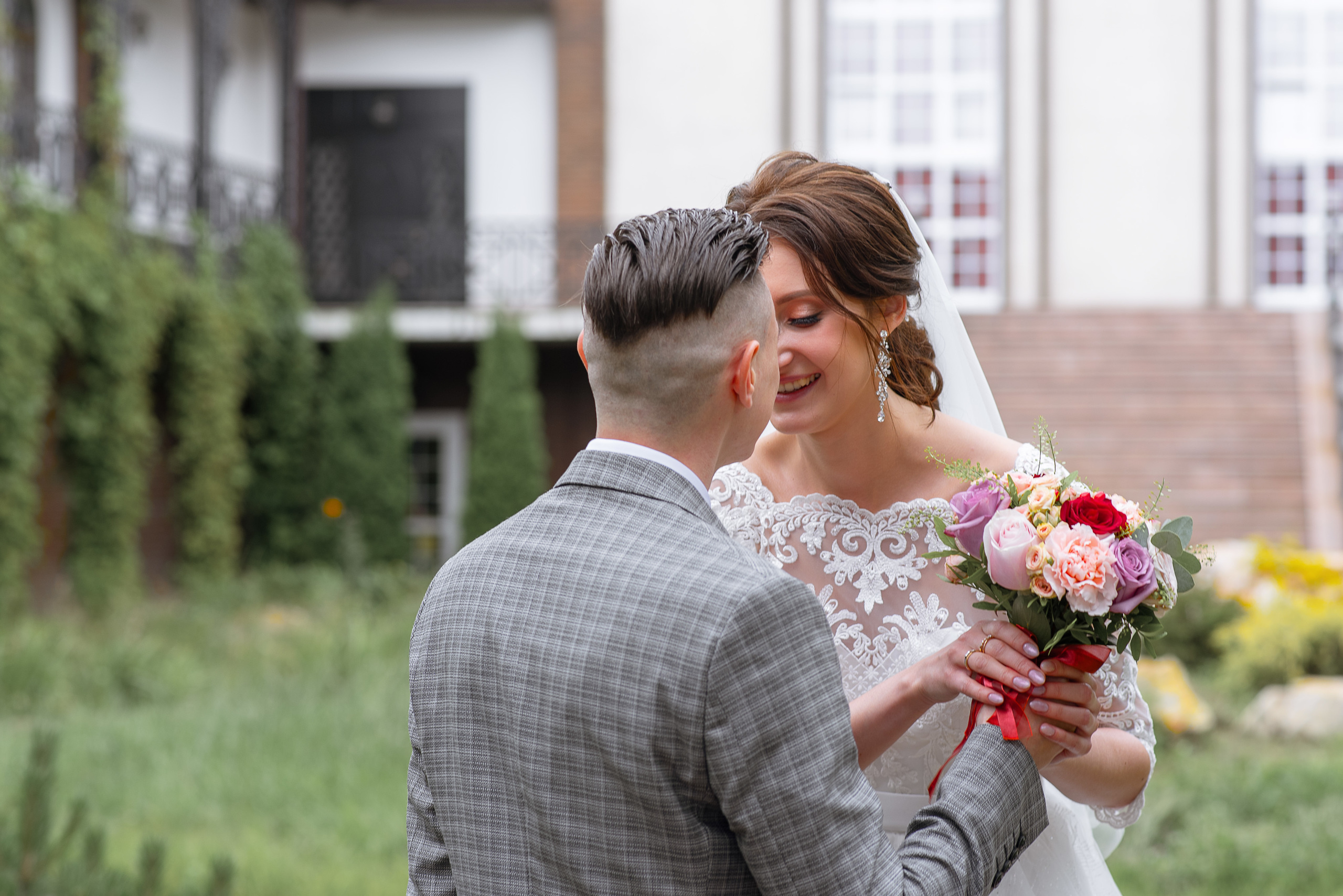 Локация для красивой свадебной прогулки в городе Клин. Свадебный фотограф, видеограф в Клину, Москве, Зеленограде, Калабушкин