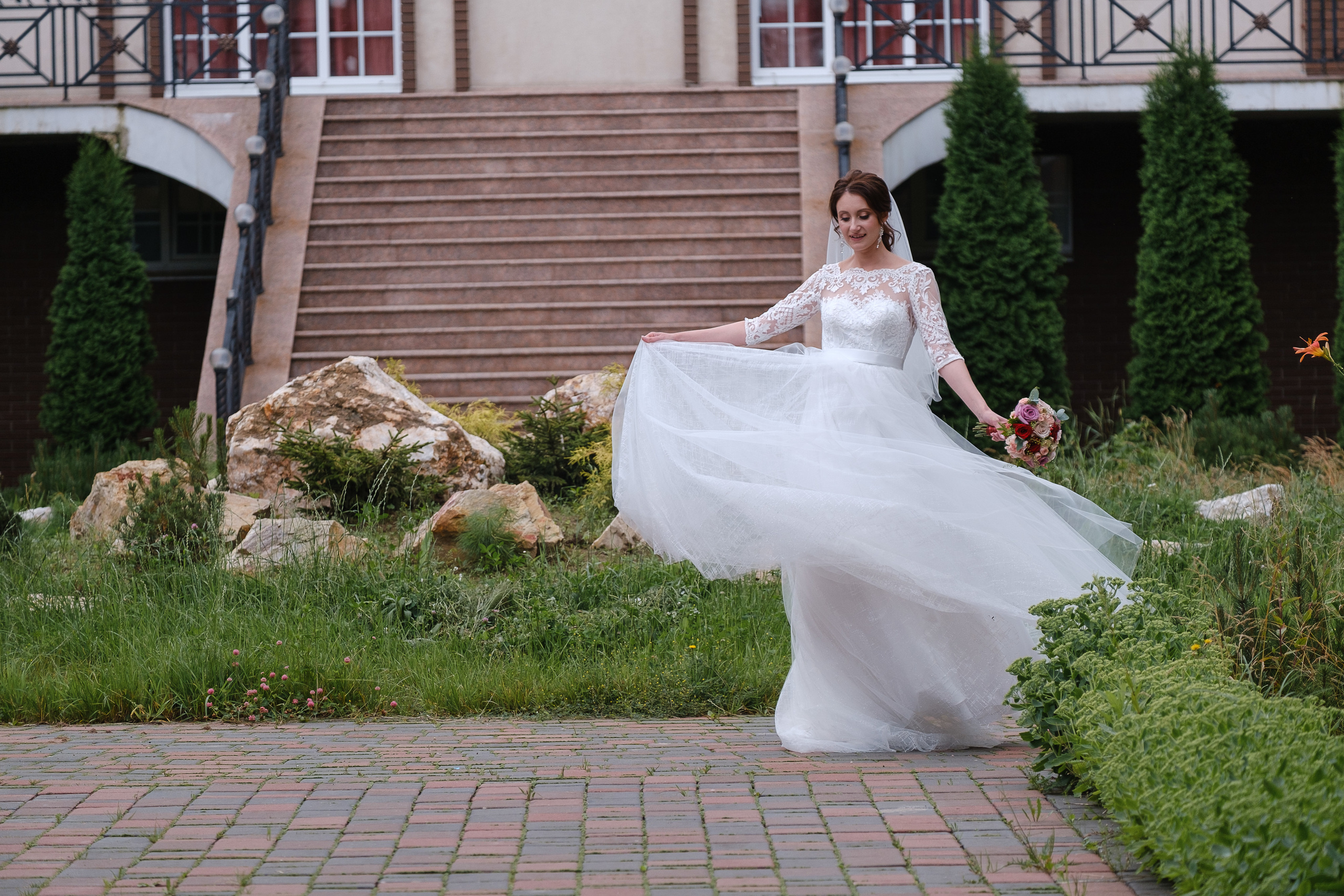 Локация для красивой свадебной прогулки в городе Клин. Свадебный фотограф, видеограф в Клину, Москве, Зеленограде, Калабушкин