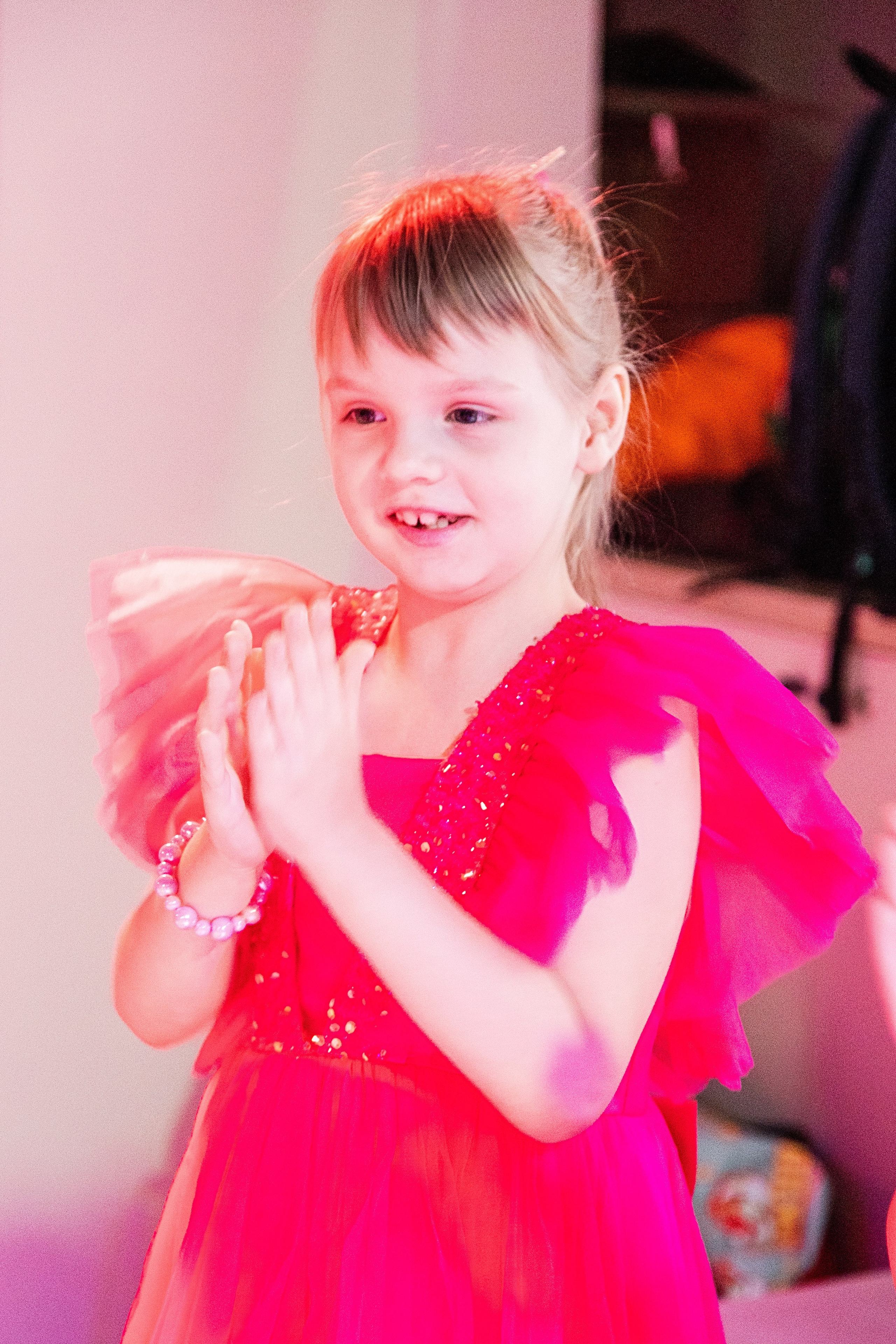 Нелли 7 лет. Детский фотограф видеограф в Хабаровске Михаил Орлов