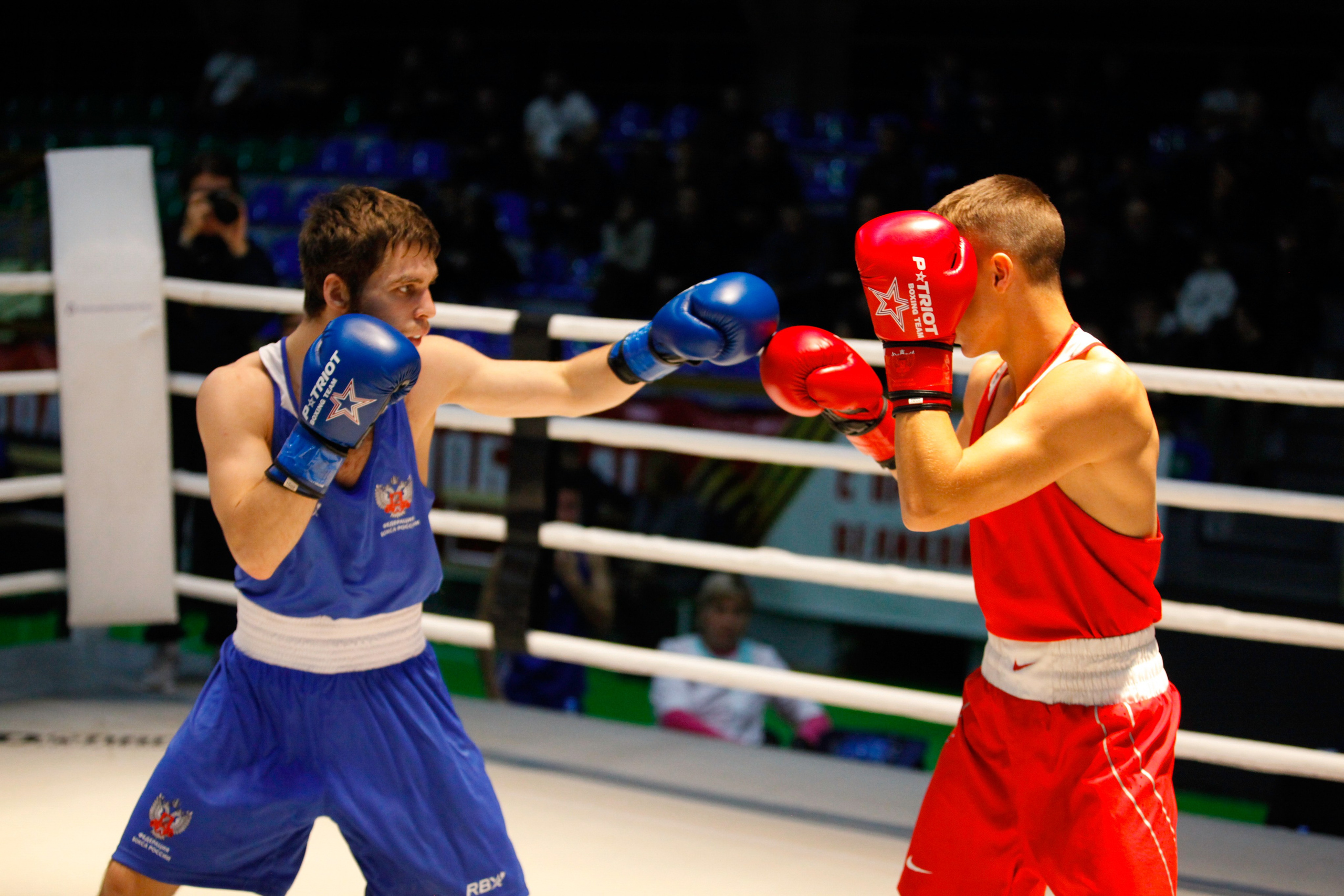 БОКС. Фото. Спортивный фотограф, трансляция, звук и свет в Новосибирске