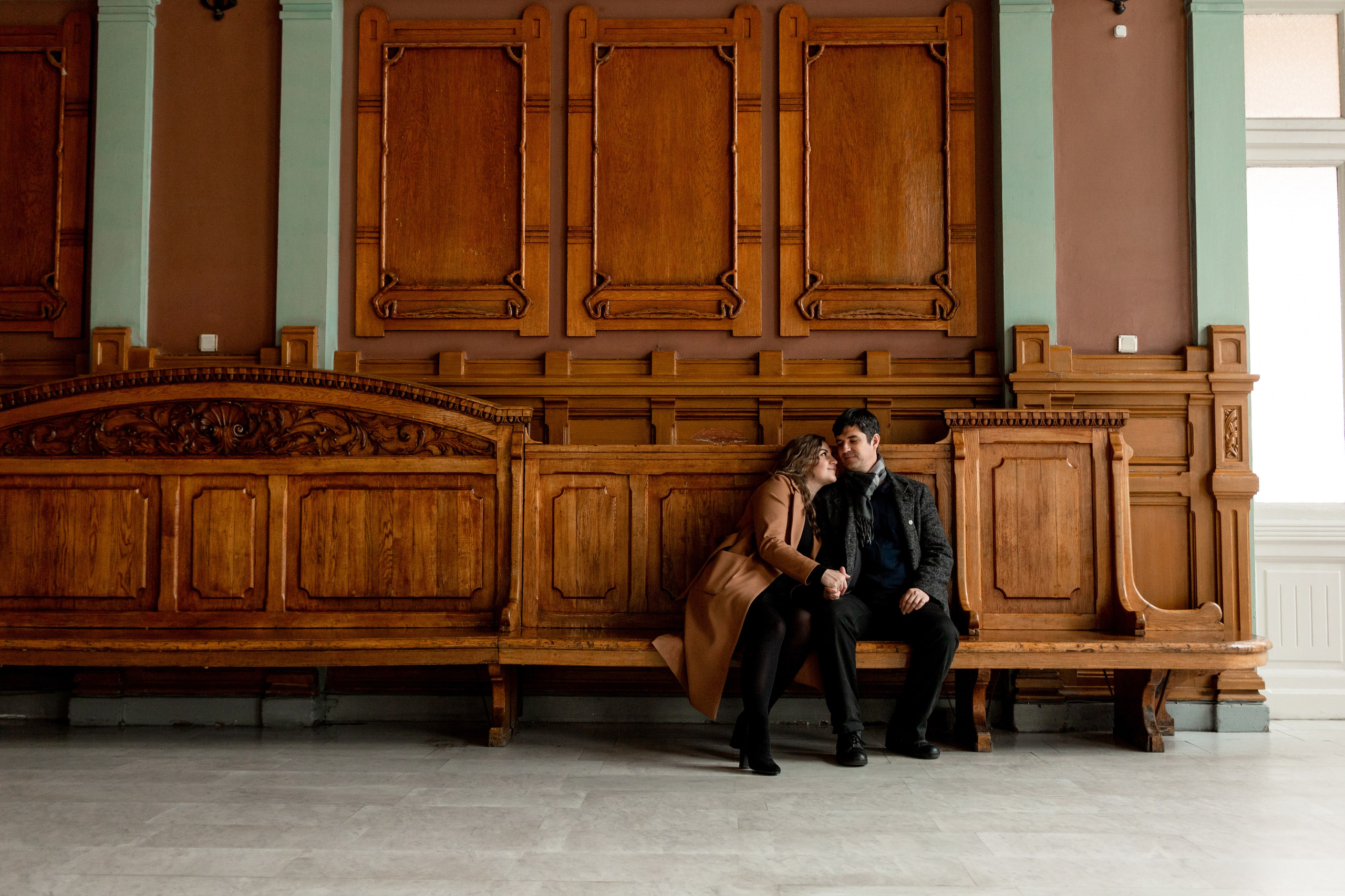 Фотосессия на Витебском вокзале. Свадебный фотограф Кирилл Белый