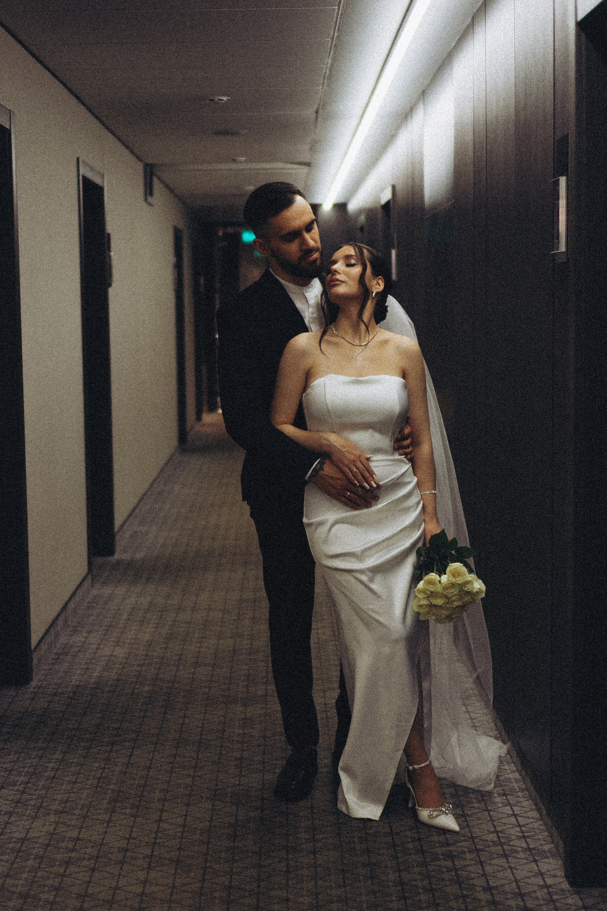 СВАДЕБНАЯ СЬЕМКА СБОРОВ ЖЕНИХА И НЕВЕСТЫ В ОТЕЛЕ И ТАКЖЕ ФОТОСЕССИИЯ В ОТЕЛЕЕ МЕГАПОЛИС БРЯНСК. Профессиональный фотограф, Санкт-Петербург — Виктория Богомолова