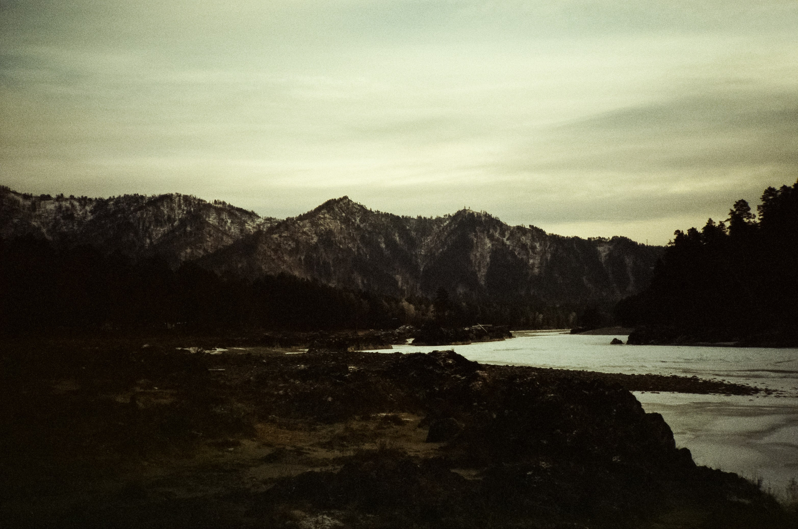 Дорога в сторону Сада Пионов, база Сила Алтая / 15 — 16 декабря 2023 г