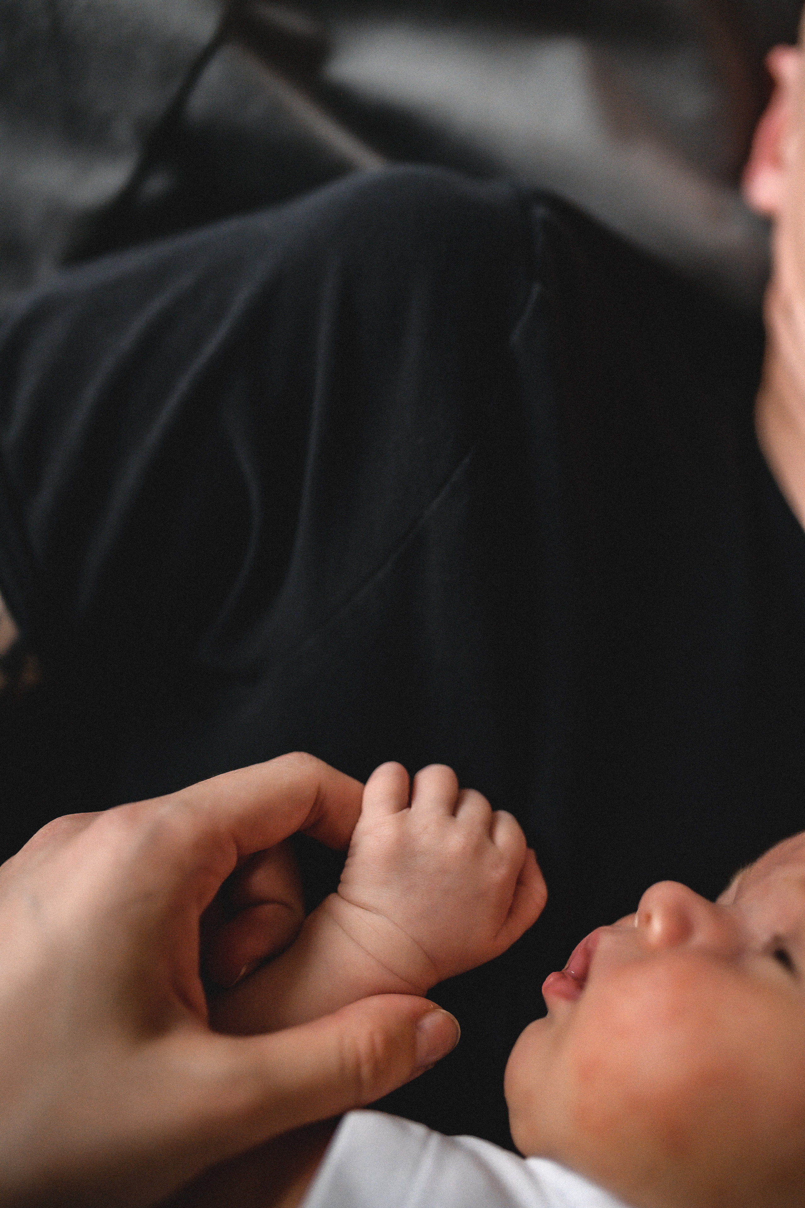 Руслан, Марта и Кира дома. Семейный и свадебный lifestyle-фотограф в Москве Мария Петрова