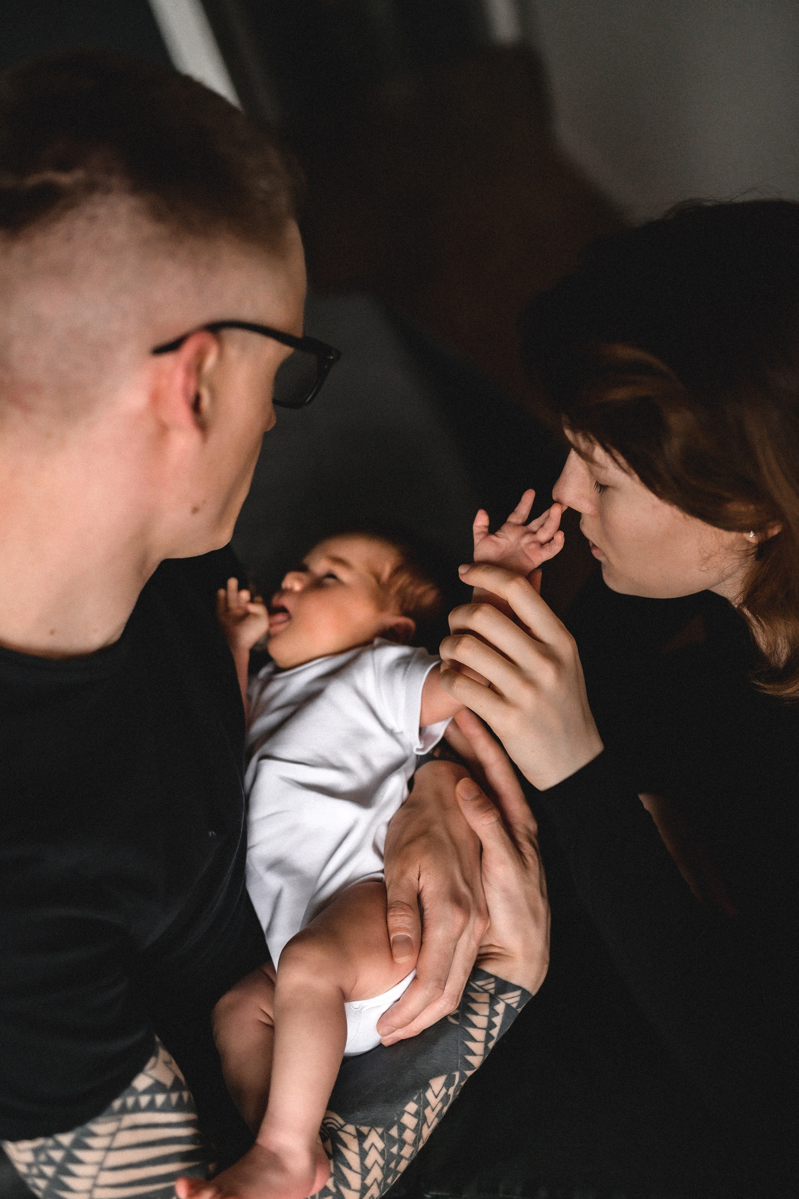 Руслан, Марта и Кира дома. Семейный и свадебный lifestyle-фотограф в Москве Мария Петрова