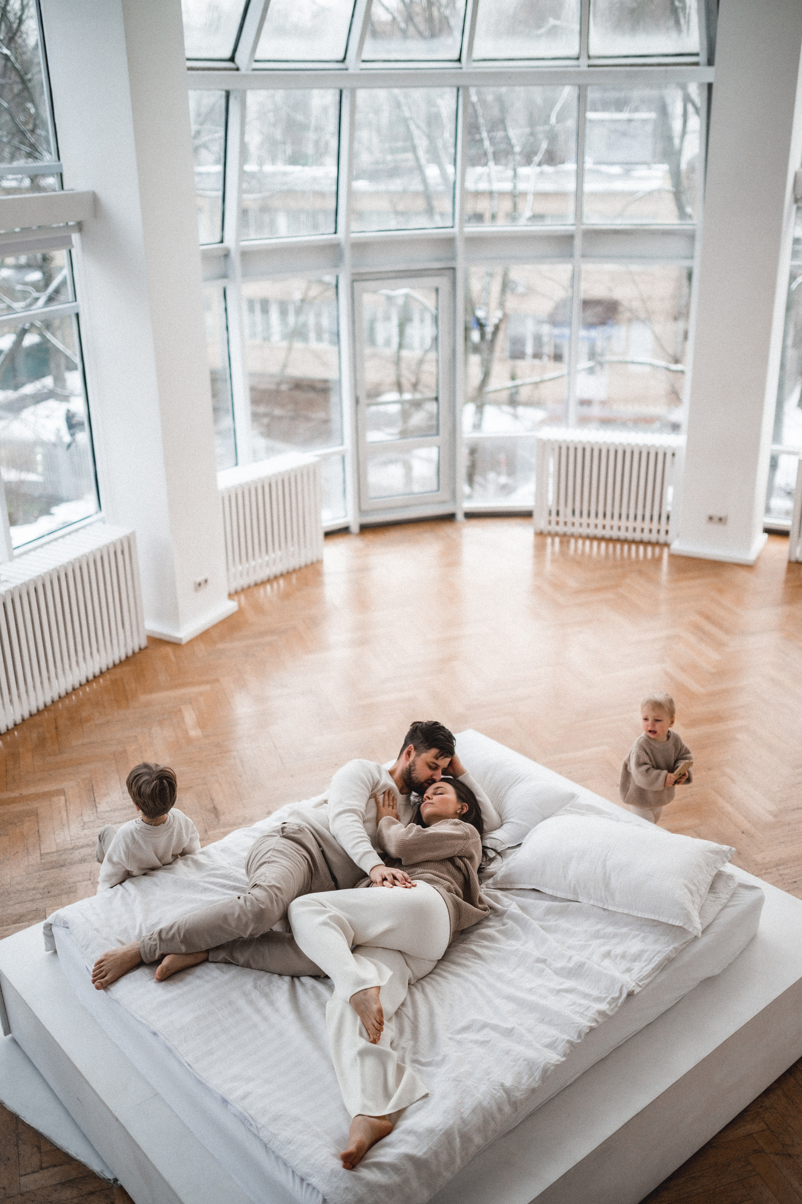 Лёша, Рита, Андрей и Рома. Студия Base. Семейный и свадебный lifestyle-фотограф в Москве Мария Петрова