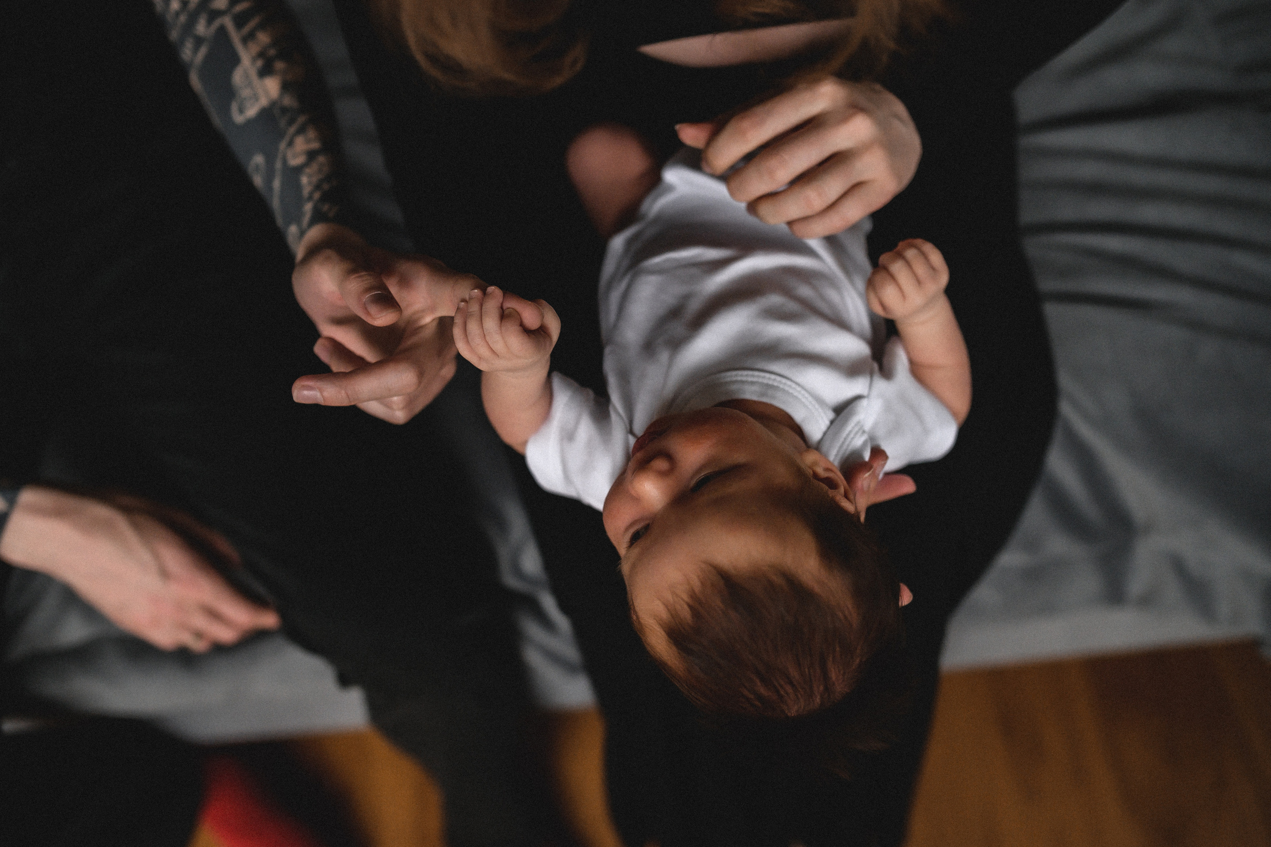 Руслан, Марта и Кира дома. Семейный и свадебный lifestyle-фотограф в Москве Мария Петрова