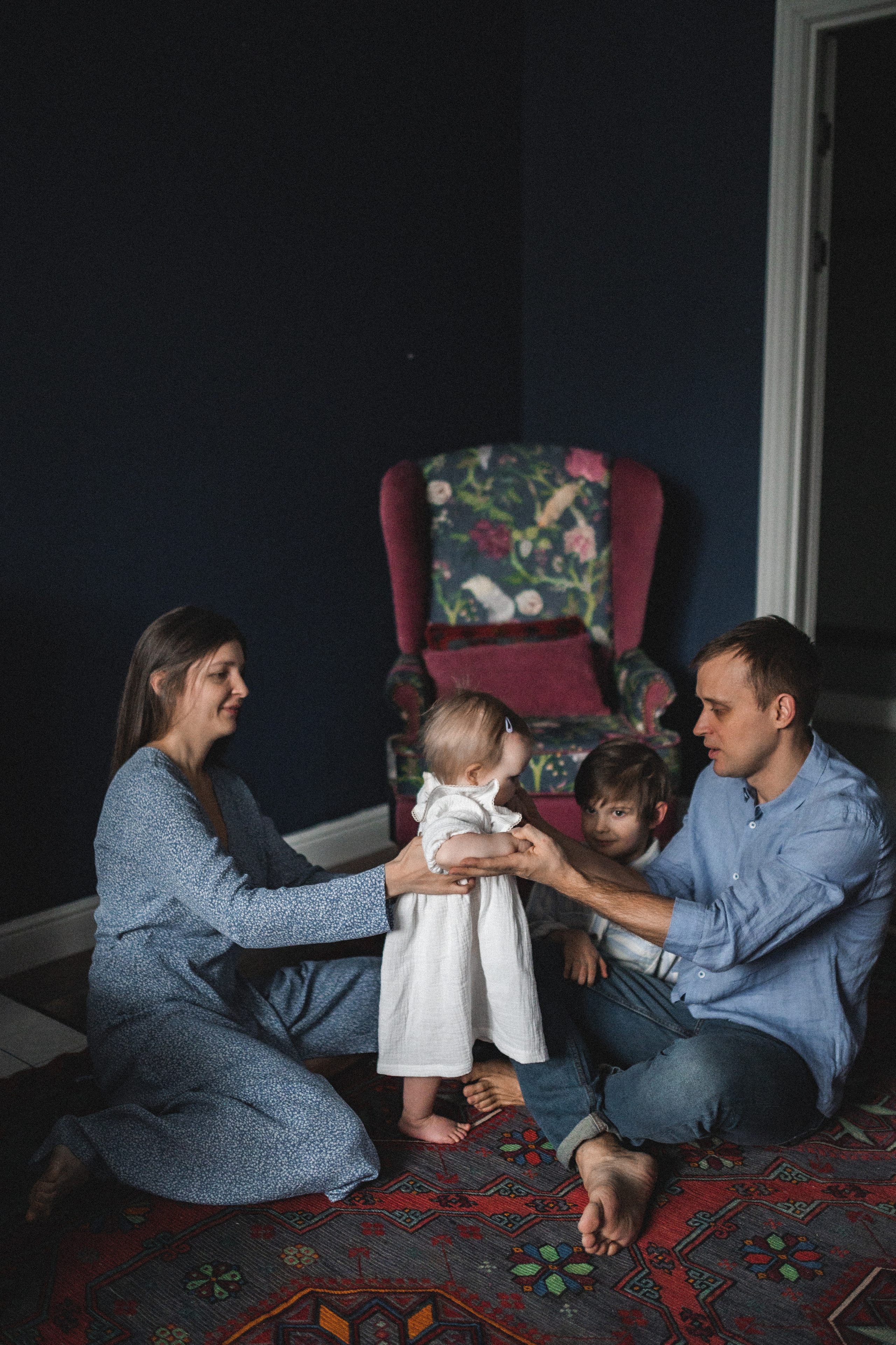 Дима, Нелли, Марк и Нина дома. Семейный и свадебный lifestyle-фотограф в Москве Мария Петрова