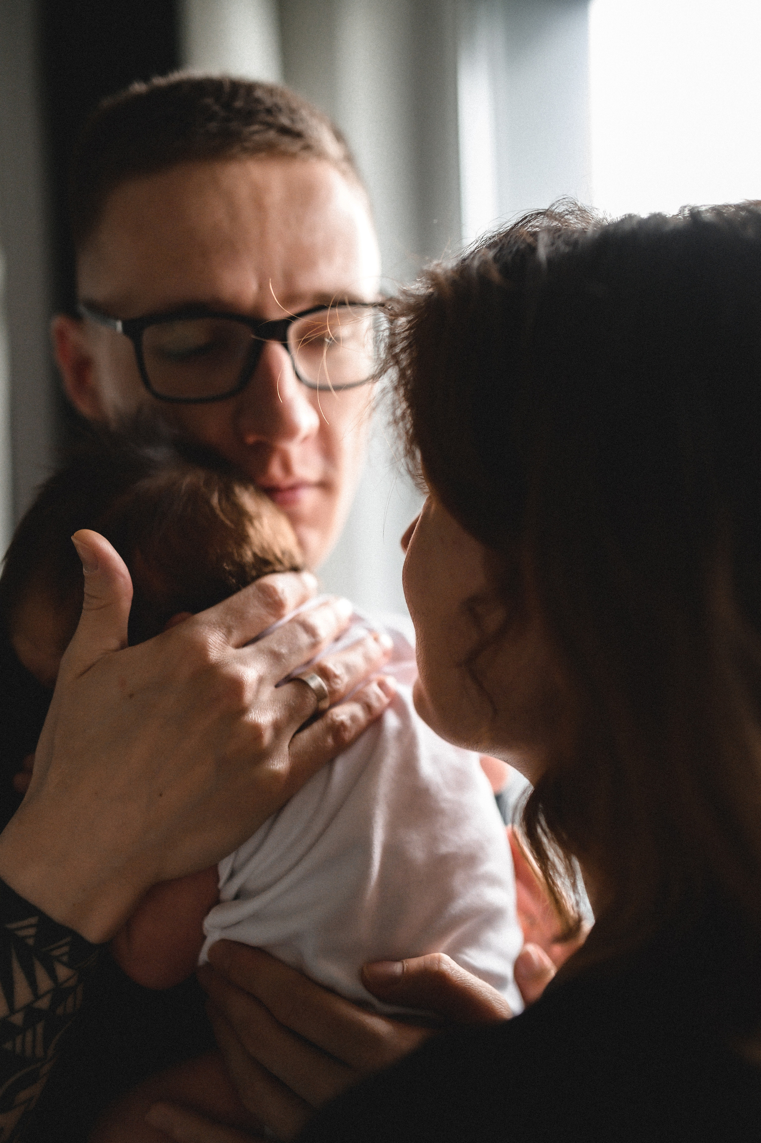 Руслан, Марта и Кира дома. Семейный и свадебный lifestyle-фотограф в Москве Мария Петрова