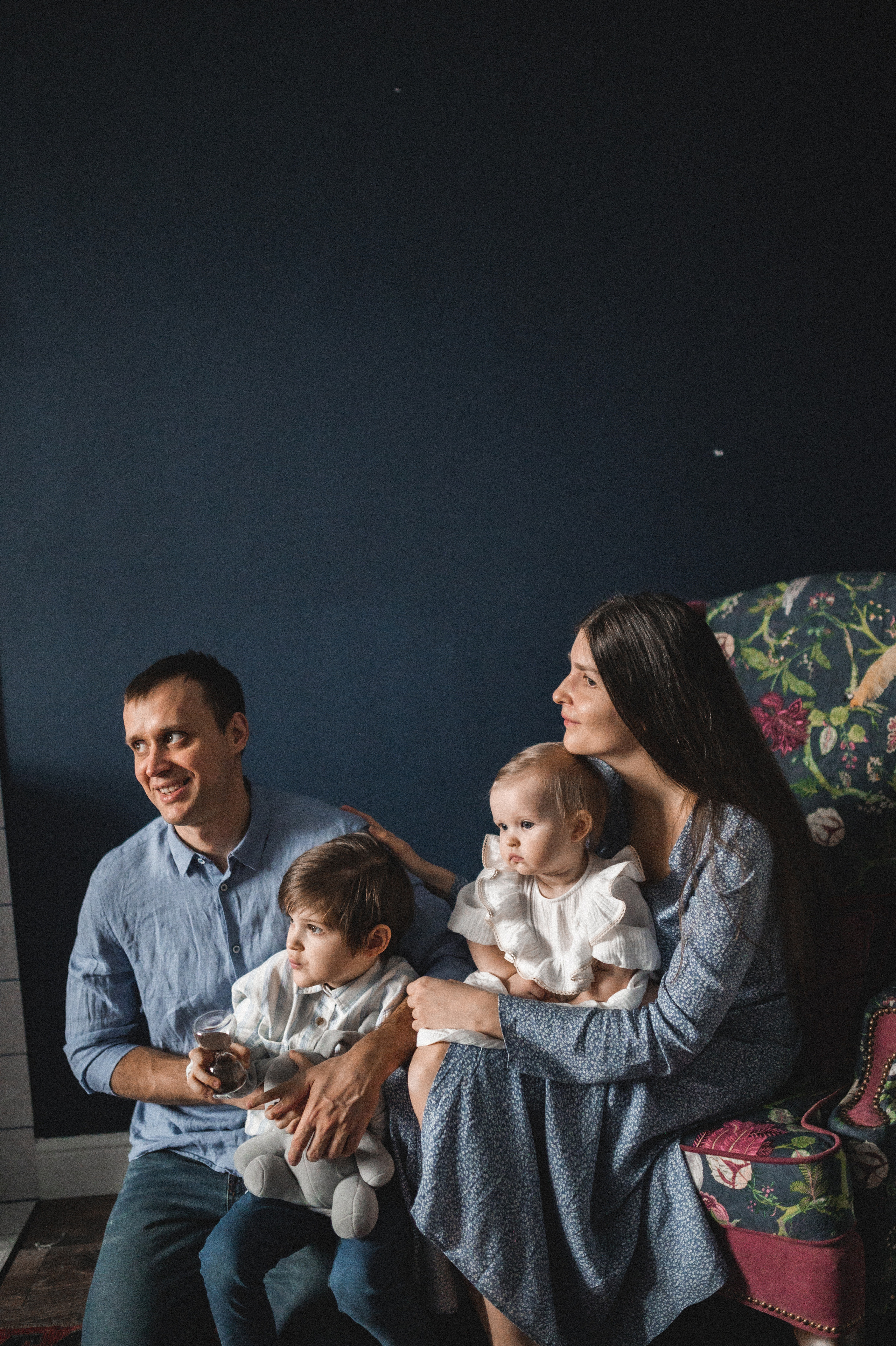 Дима, Нелли, Марк и Нина дома. Семейный и свадебный lifestyle-фотограф в Москве Мария Петрова