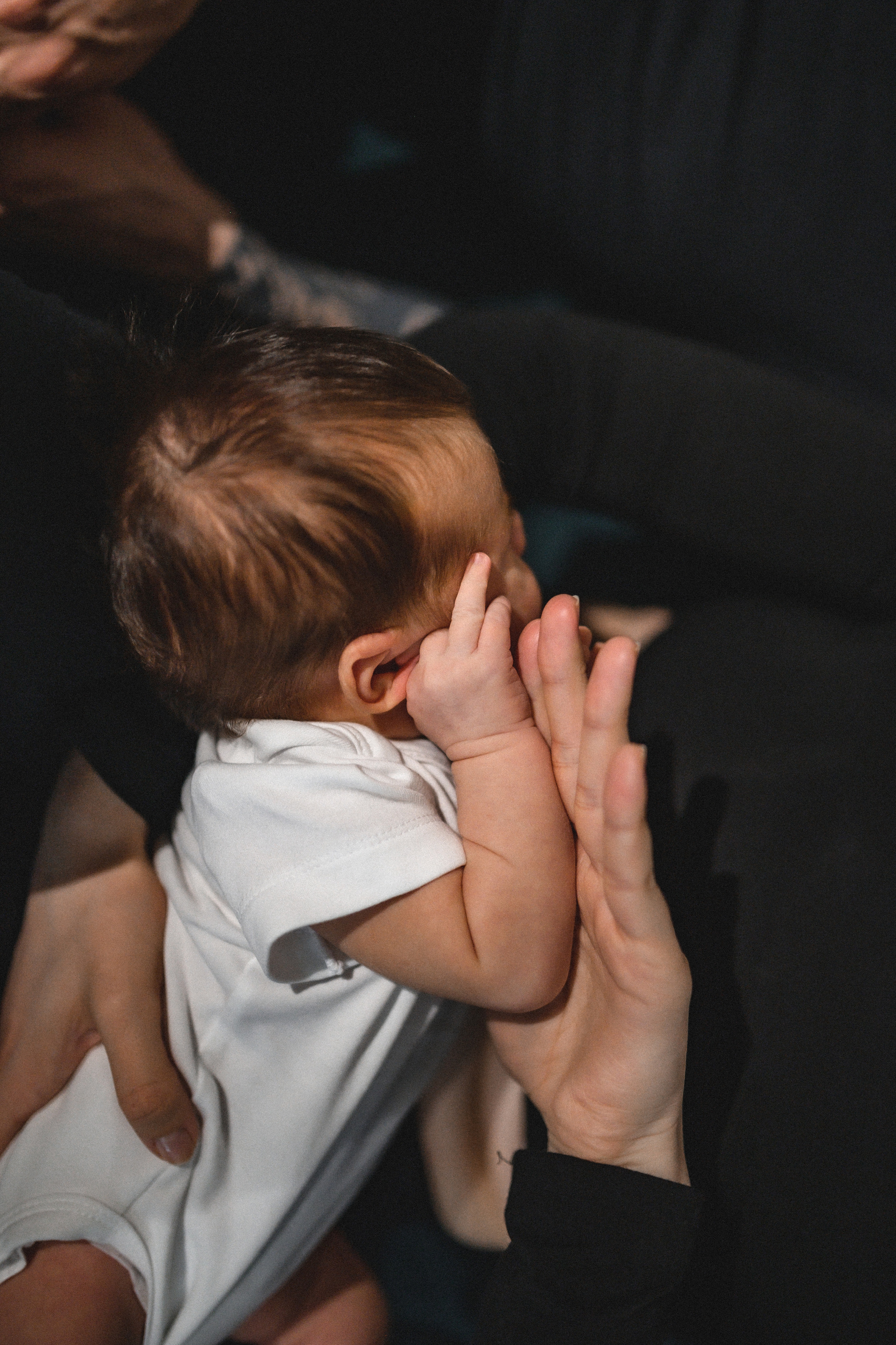 Руслан, Марта и Кира дома. Семейный и свадебный lifestyle-фотограф в Москве Мария Петрова