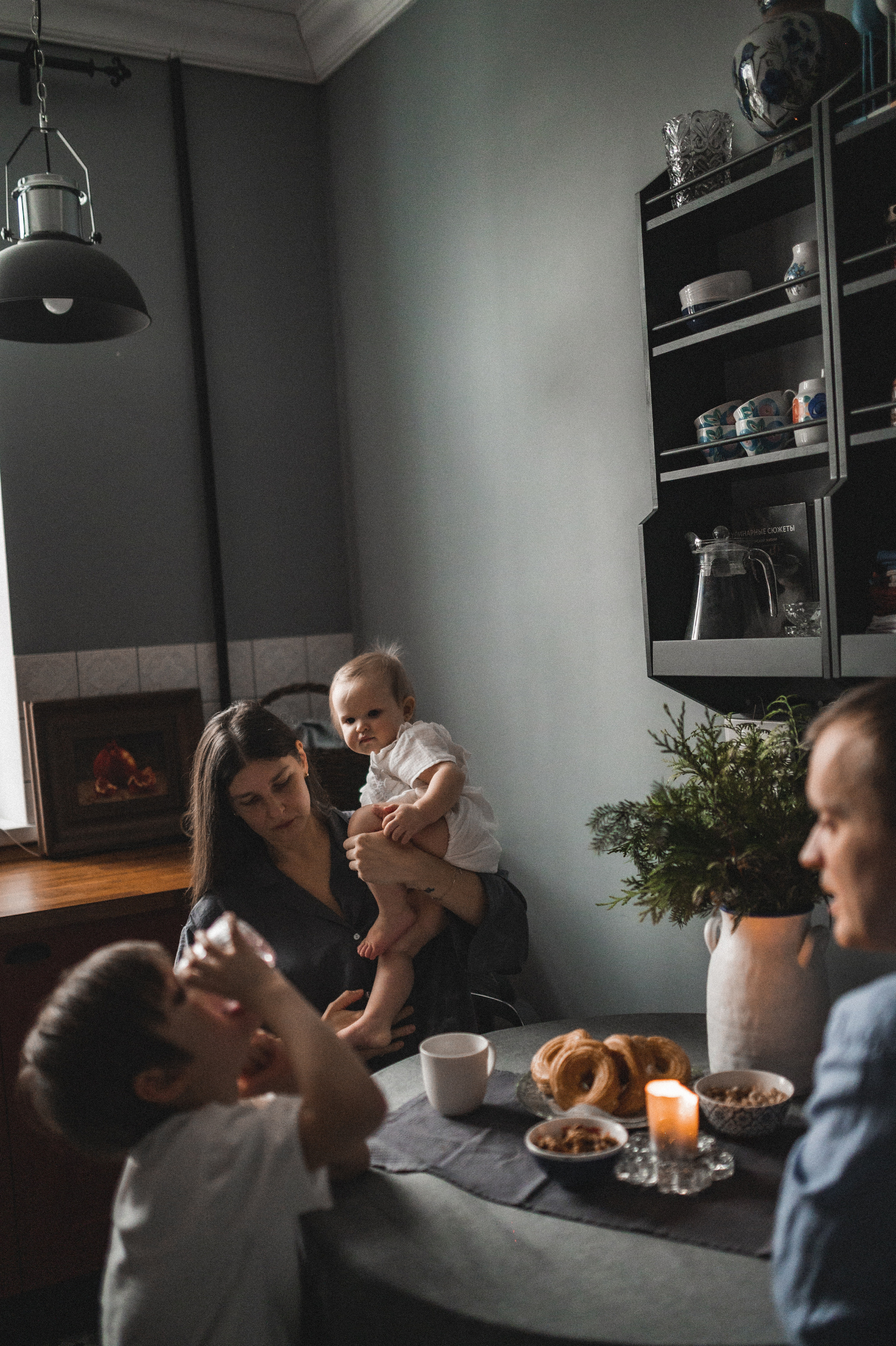 Дима, Нелли, Марк и Нина дома. Семейный и свадебный lifestyle-фотограф в Москве Мария Петрова