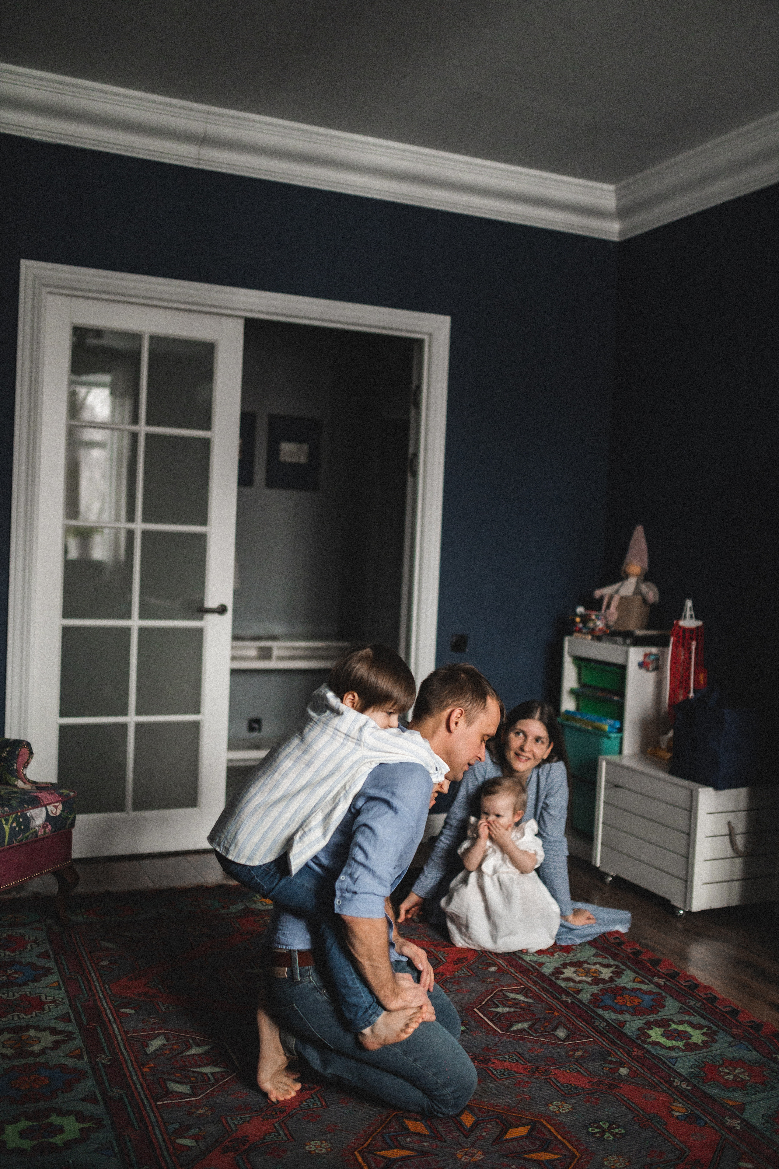 Дима, Нелли, Марк и Нина дома. Семейный и свадебный lifestyle-фотограф в Москве Мария Петрова