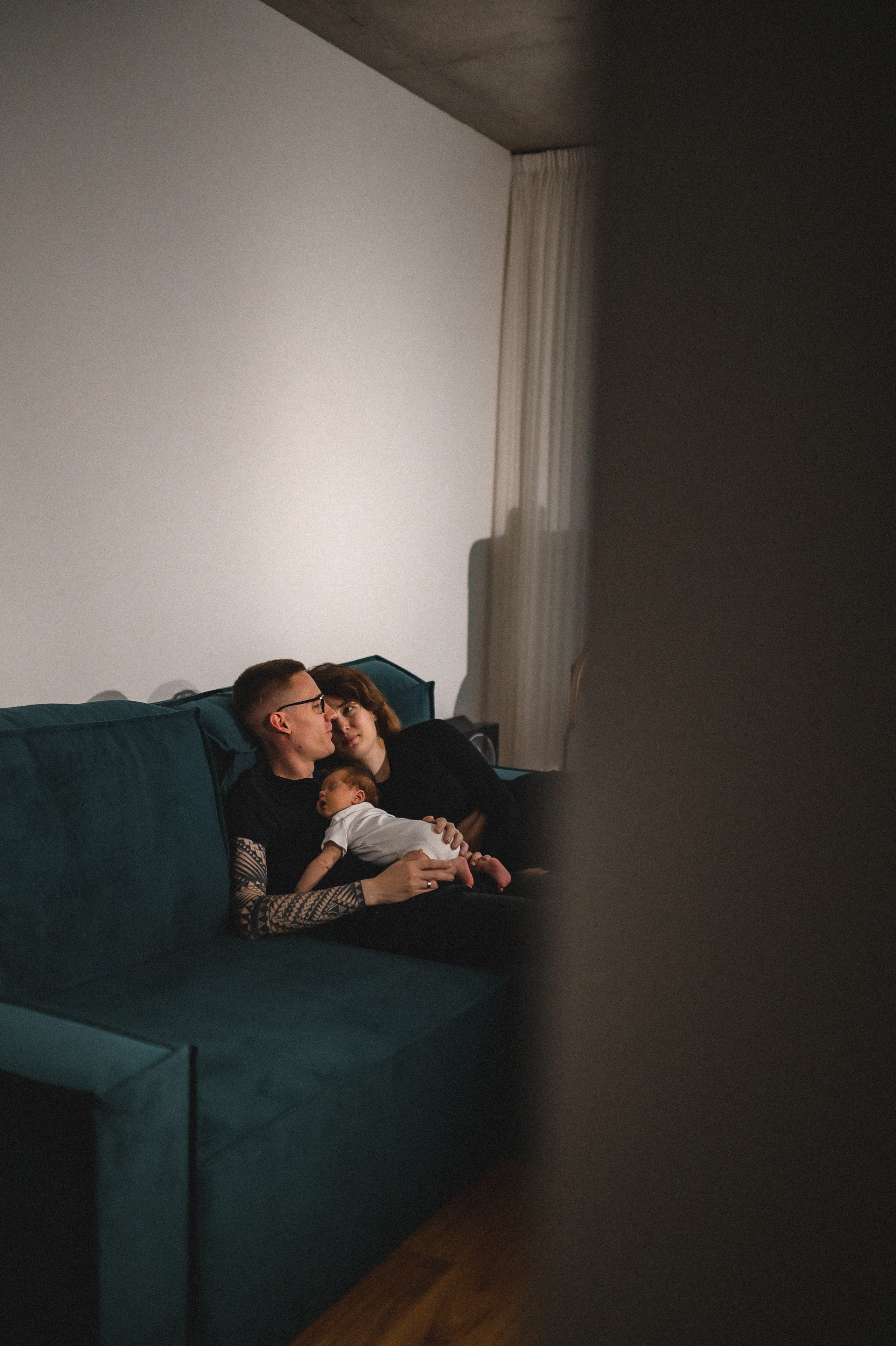 Руслан, Марта и Кира дома. Семейный и свадебный lifestyle-фотограф в Москве Мария Петрова