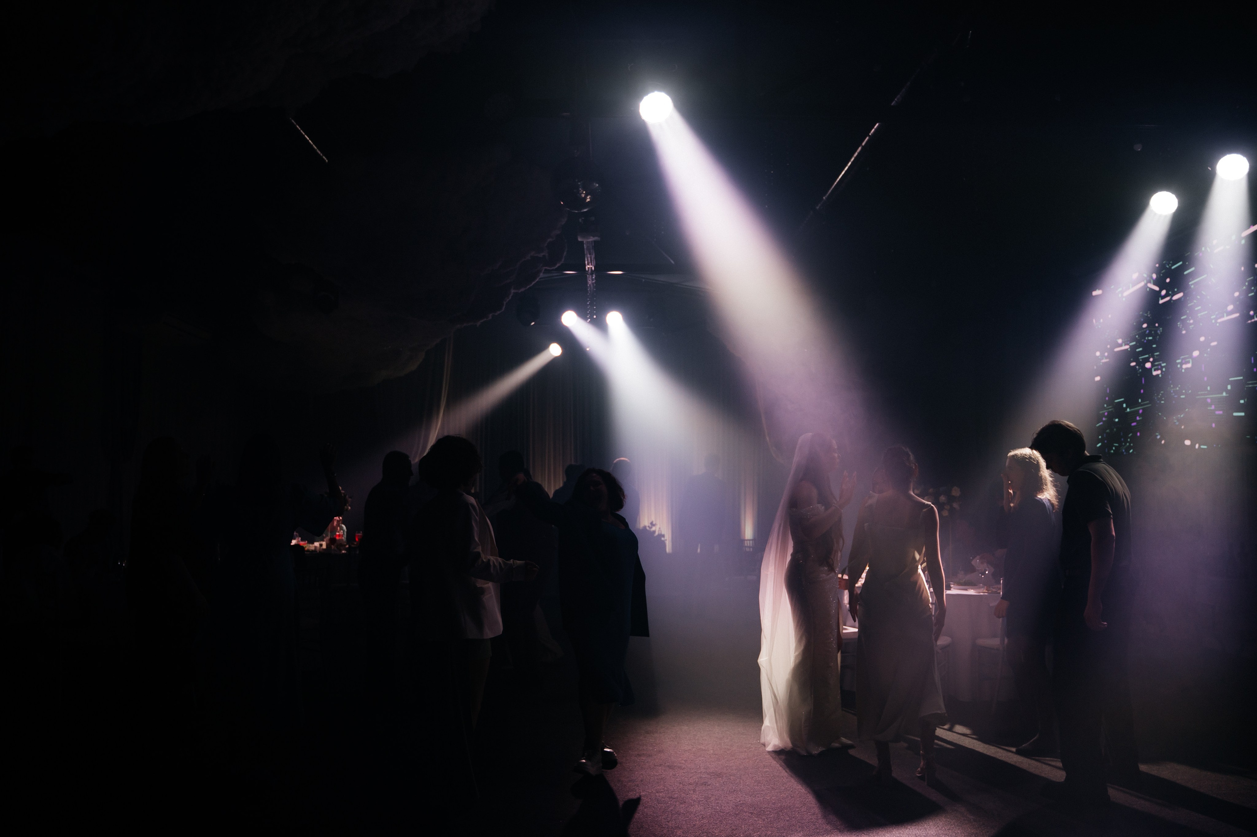 Wedding «Laugh and cry». Свадебные фотограф и видеограф Наталья и Анатолий Новиковы СПб