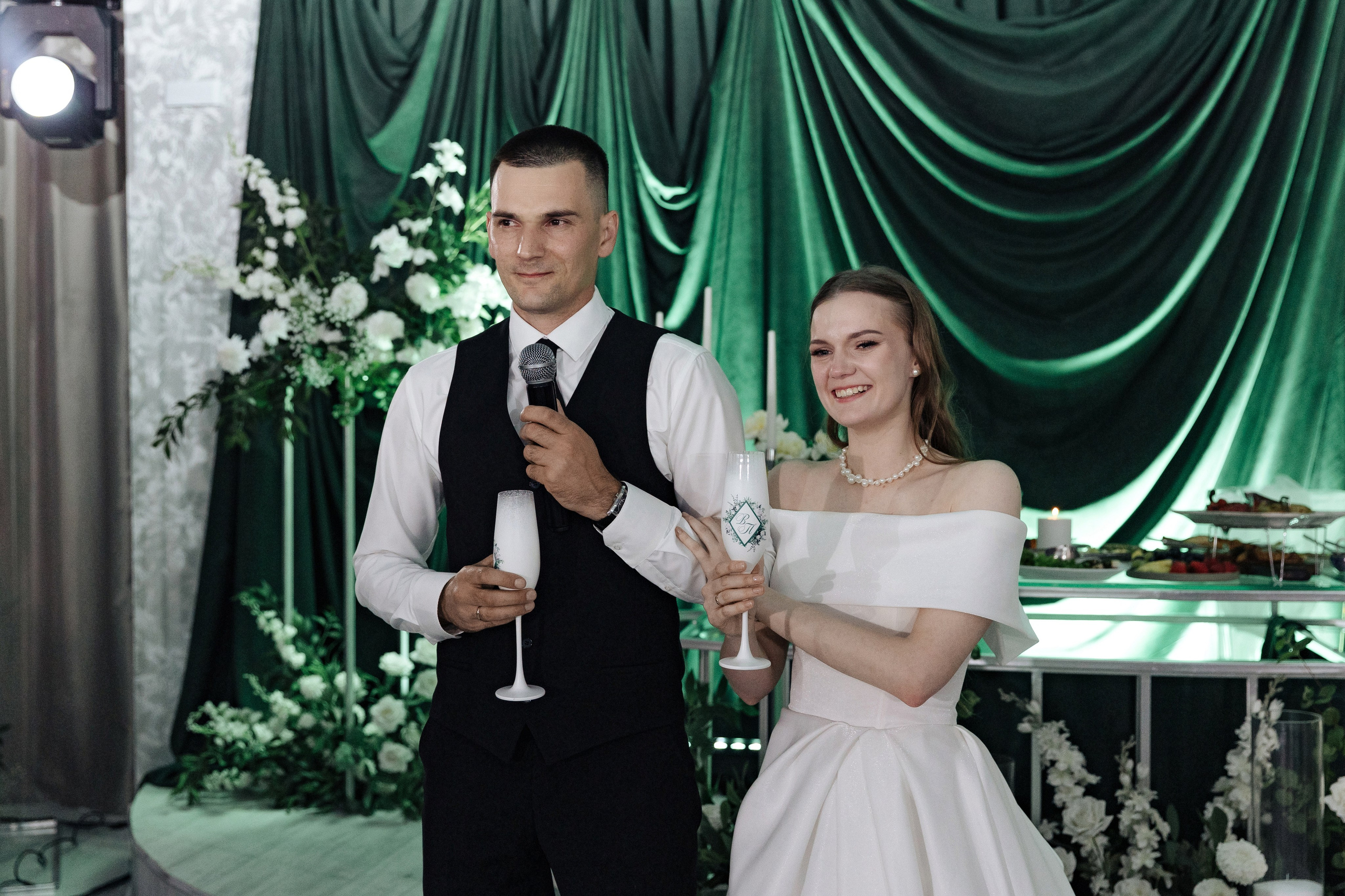 V & P. Фотограф Дзюба Марина. Свадебный фотограф