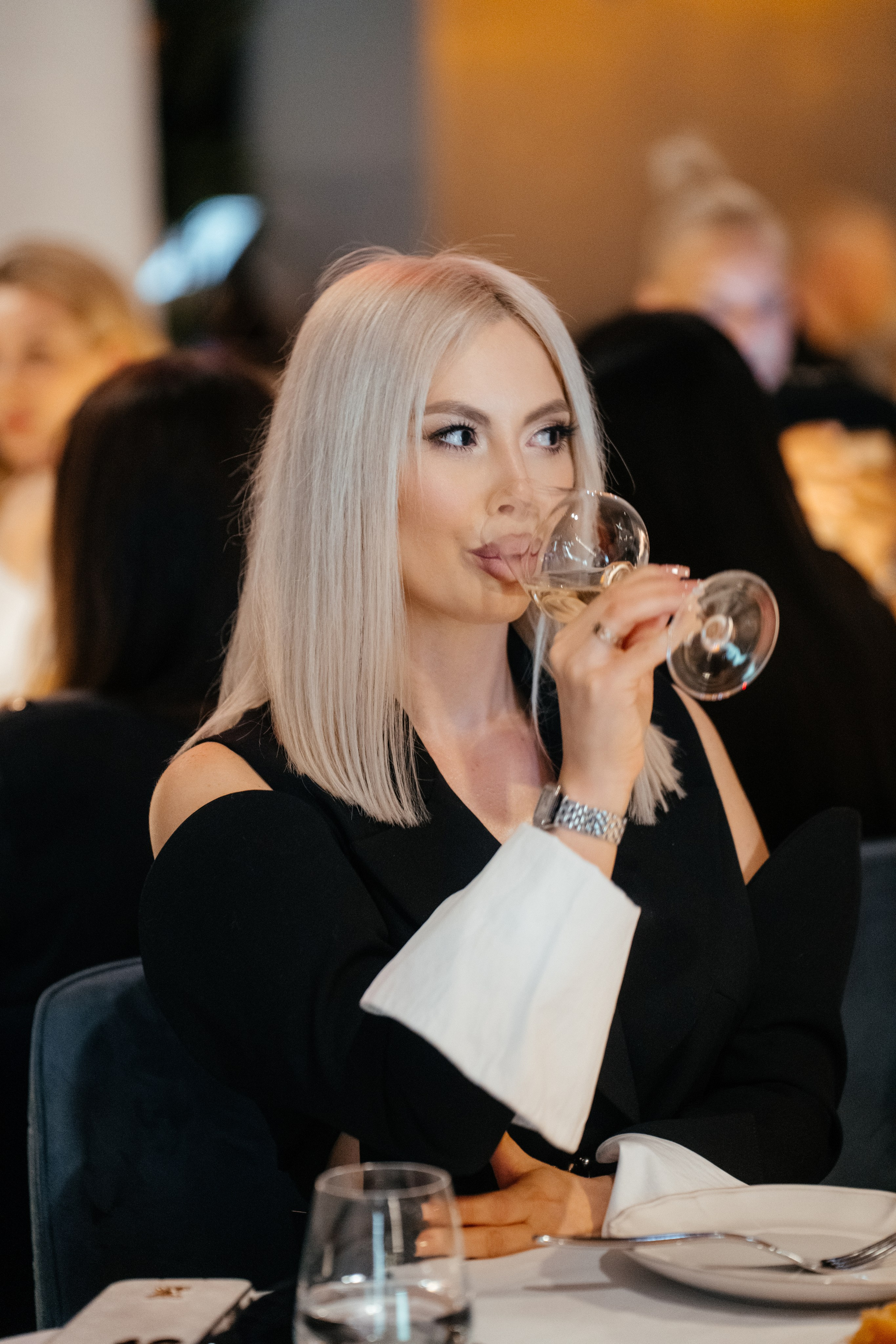 2 апреля (среда). BENUAR Restaurant