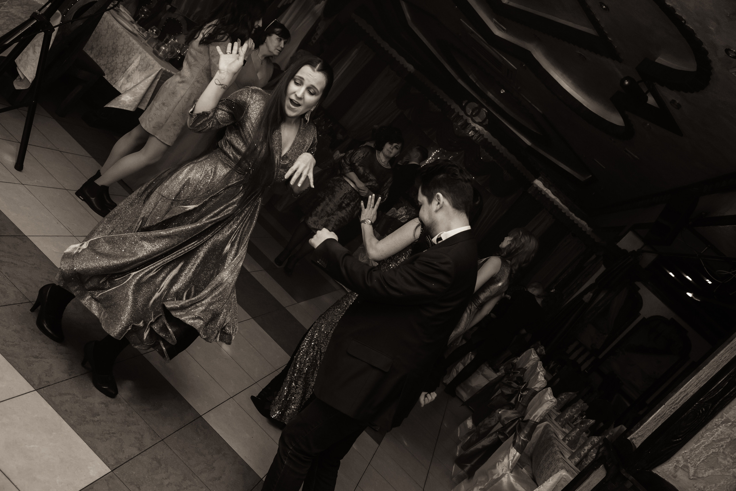 зажигательные танцы на свадьбе