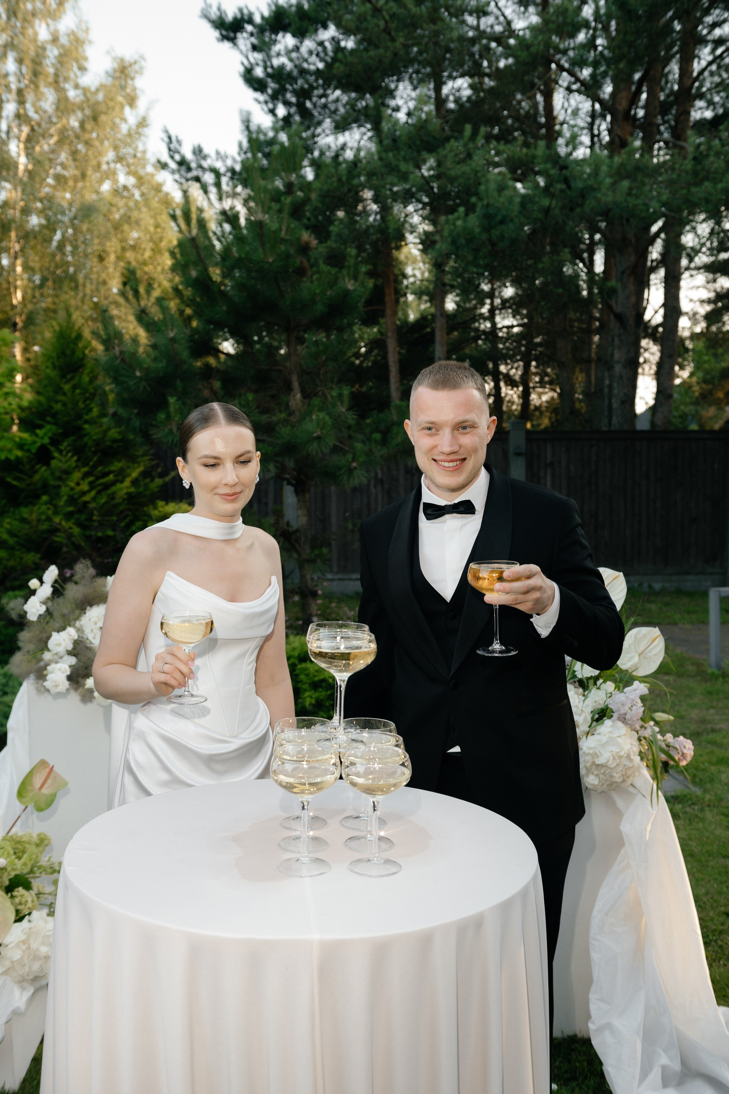Wedding day in DELICE CHALET. Wedding PHOTOGRAPHER Andrew Vnukov
