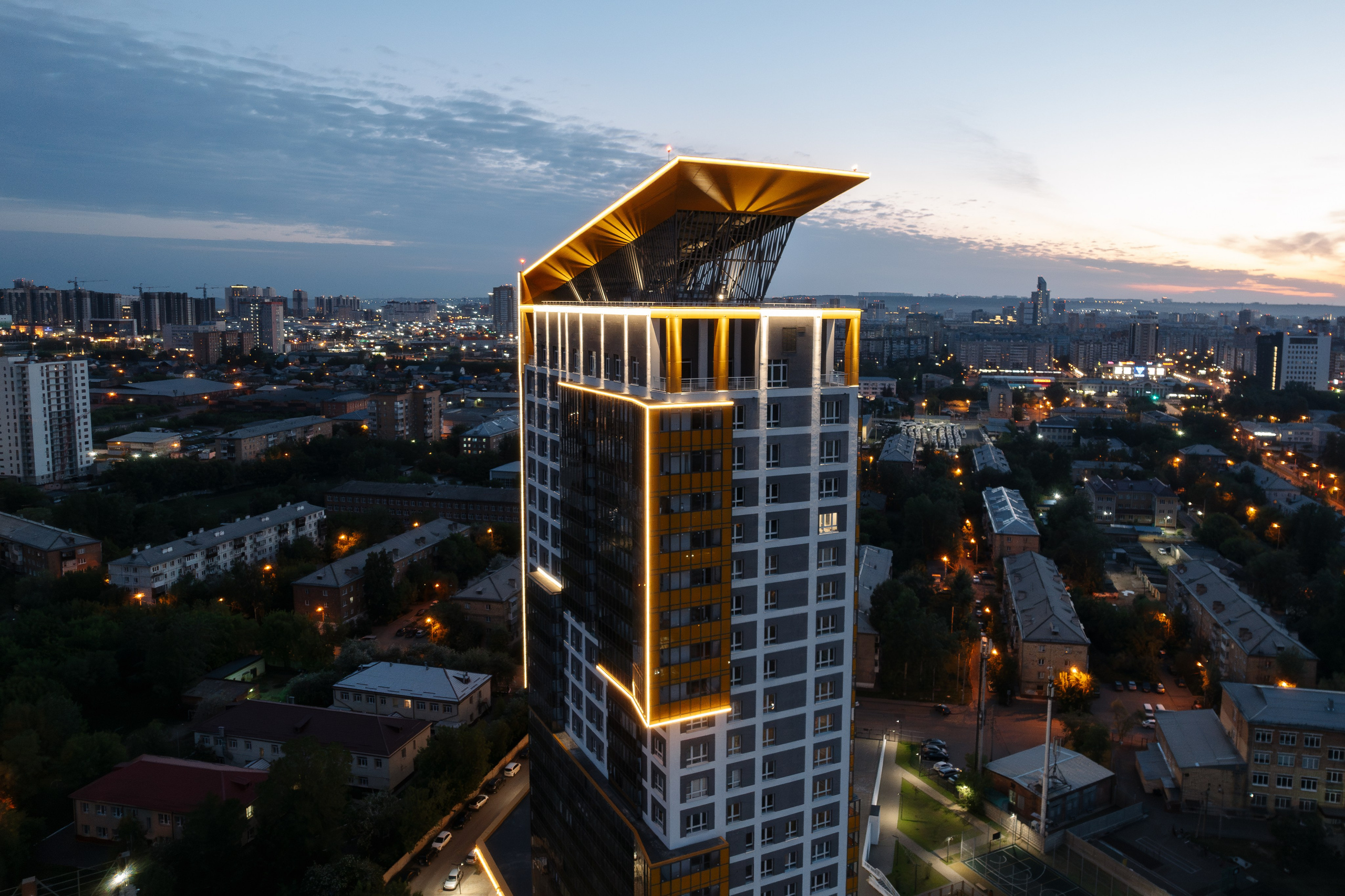 Жилой комплекс на улице Партизана Железняка. Репортажный фотограф Красноярск Алекс Чампакхам