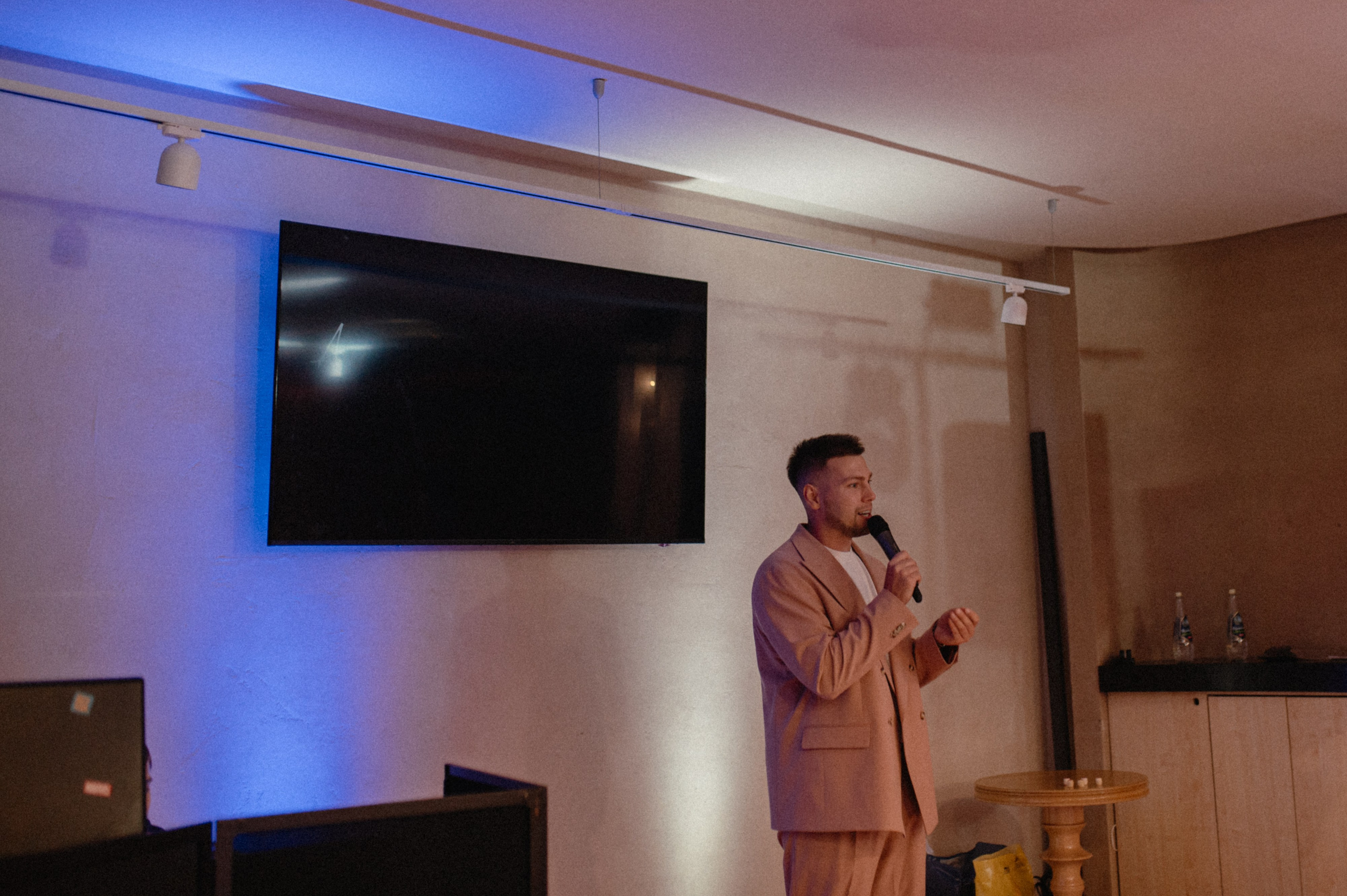 03.08.2024. RETOUCH-HOUSE