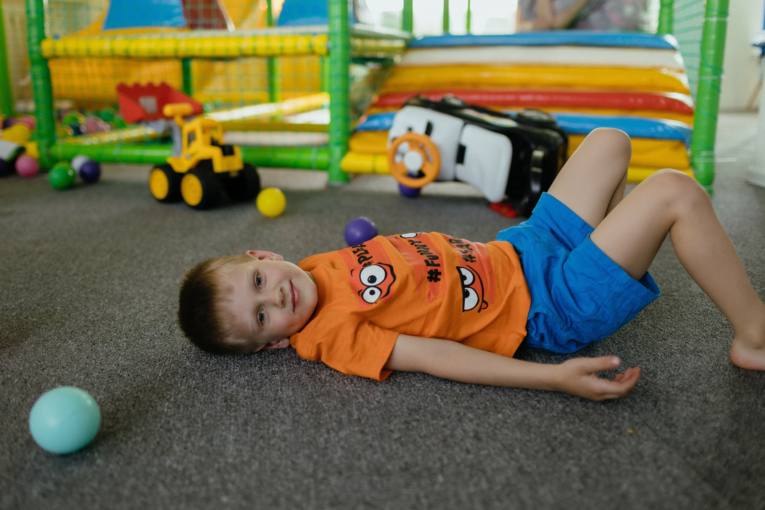 Солнечный день рождения. Фотограф свадебный семейный в Красноярске Шукшина Наталья