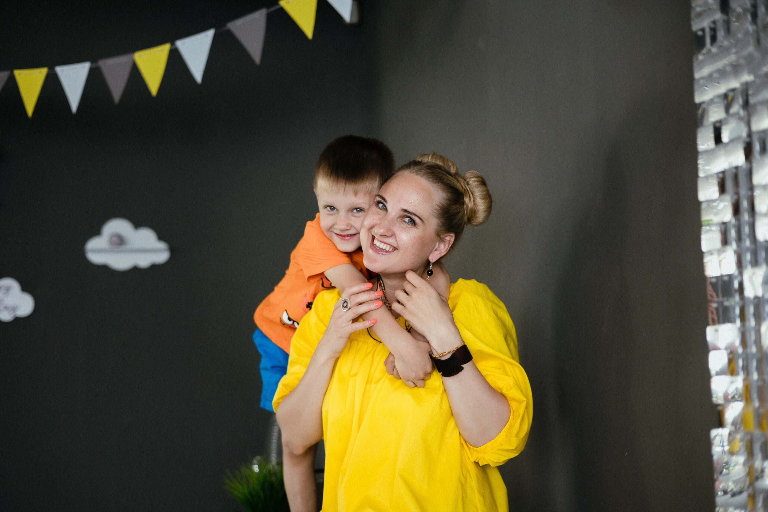 Солнечный день рождения. Фотограф свадебный семейный в Красноярске Шукшина Наталья