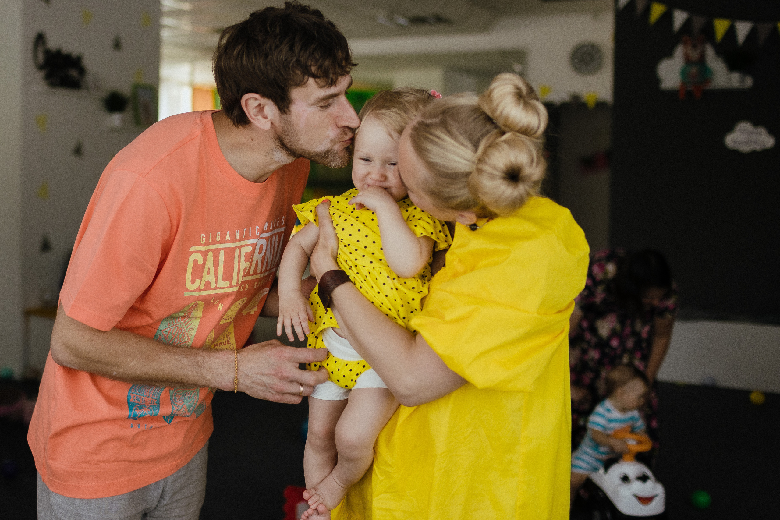 Солнечный день рождения. Фотограф свадебный семейный в Красноярске Шукшина Наталья