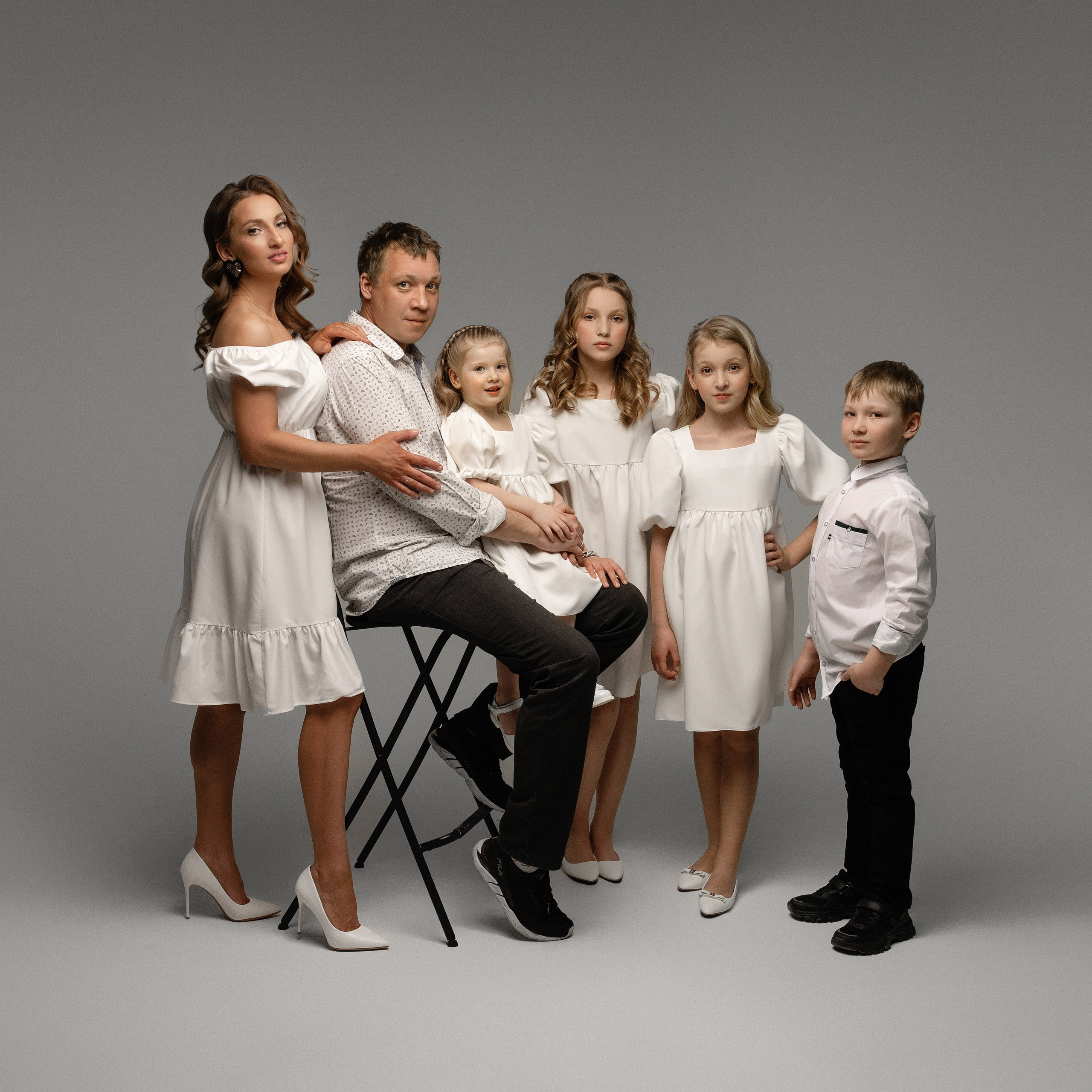 Алёна с семьёй. Фотограф беременности в Екатеринбурге Илона Филатьева