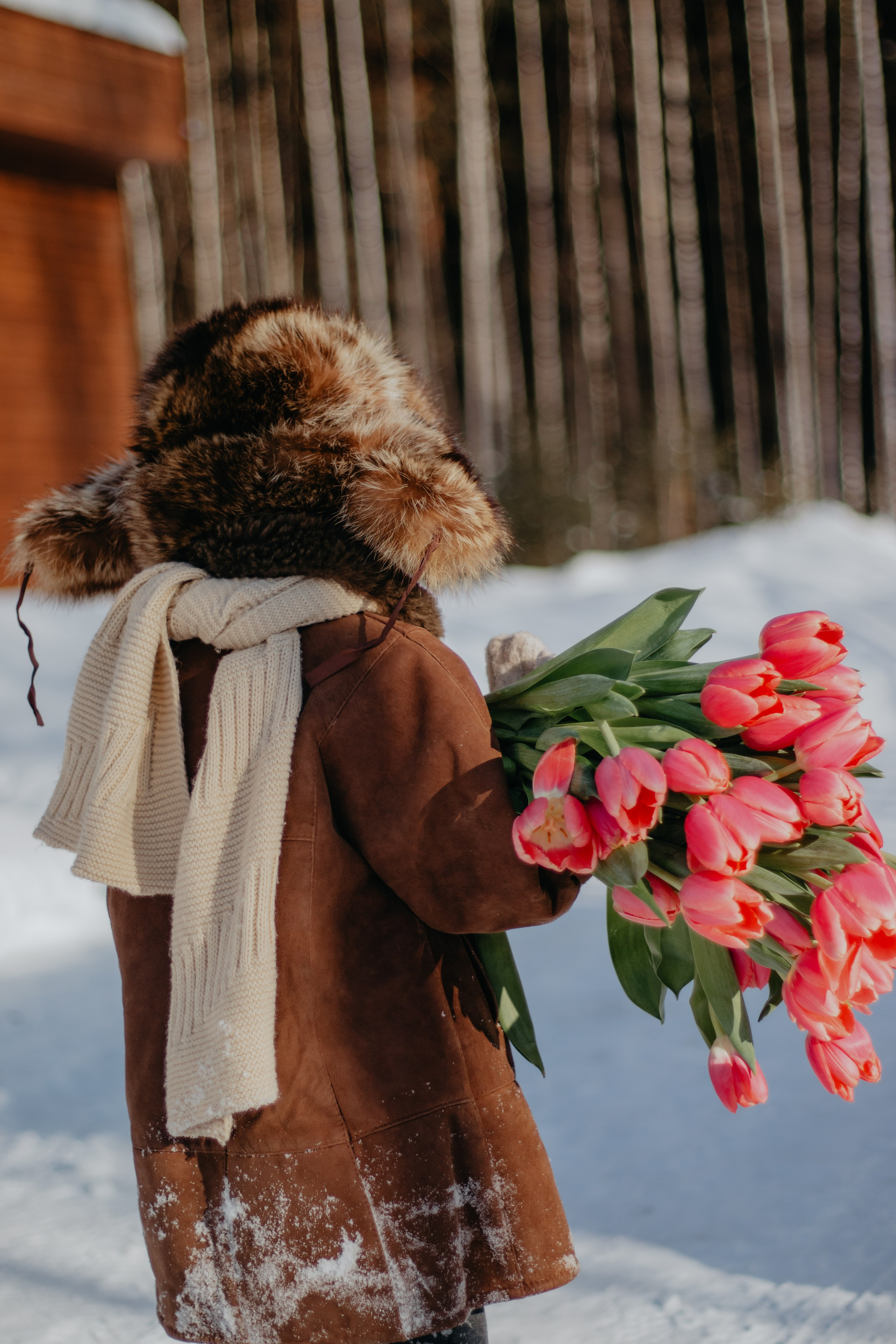 С 8 марта девочки