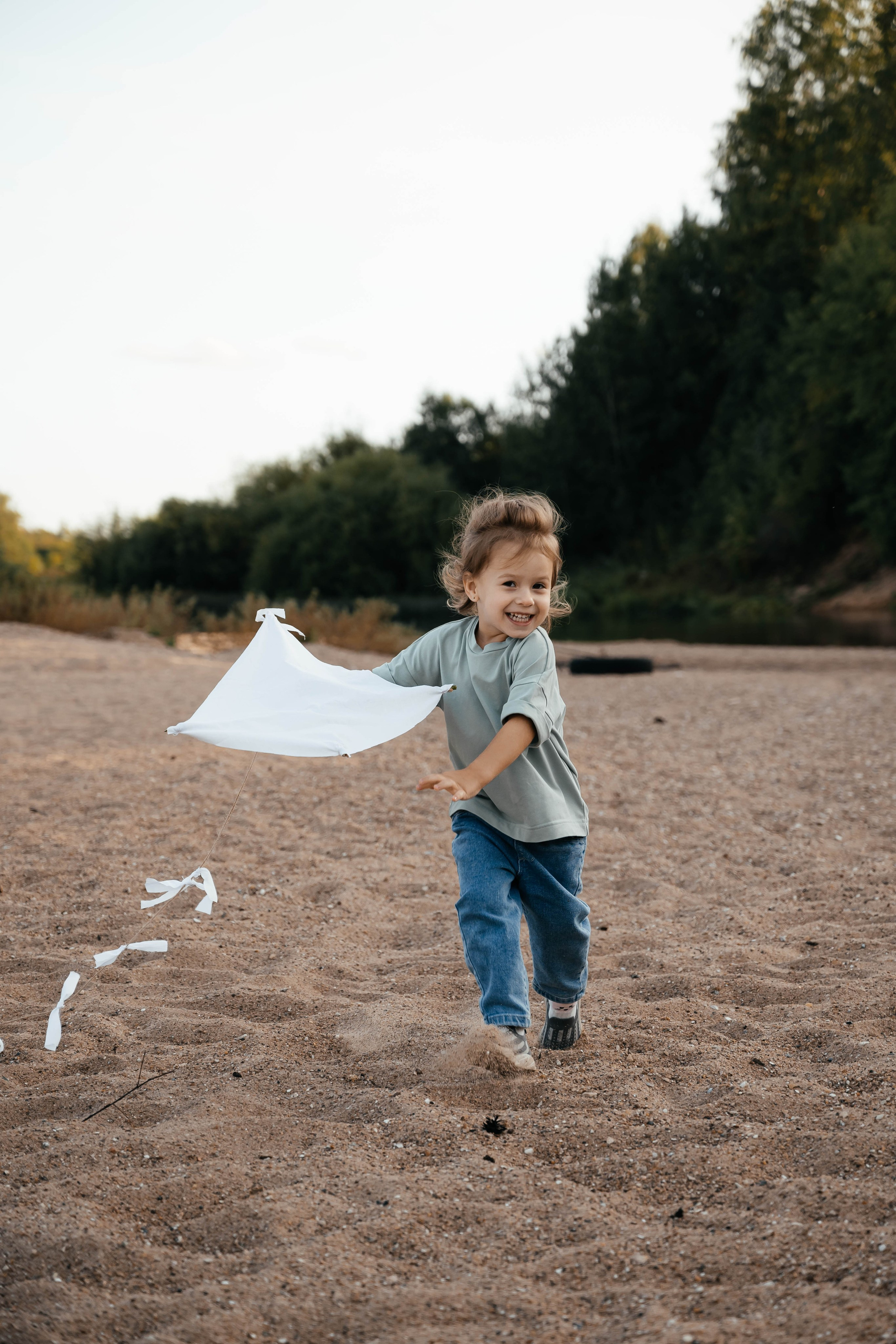 Съёмка на пляже в Верховажье. Свадебный и семейный фотограф г. Ярославль Савинская Анастасия