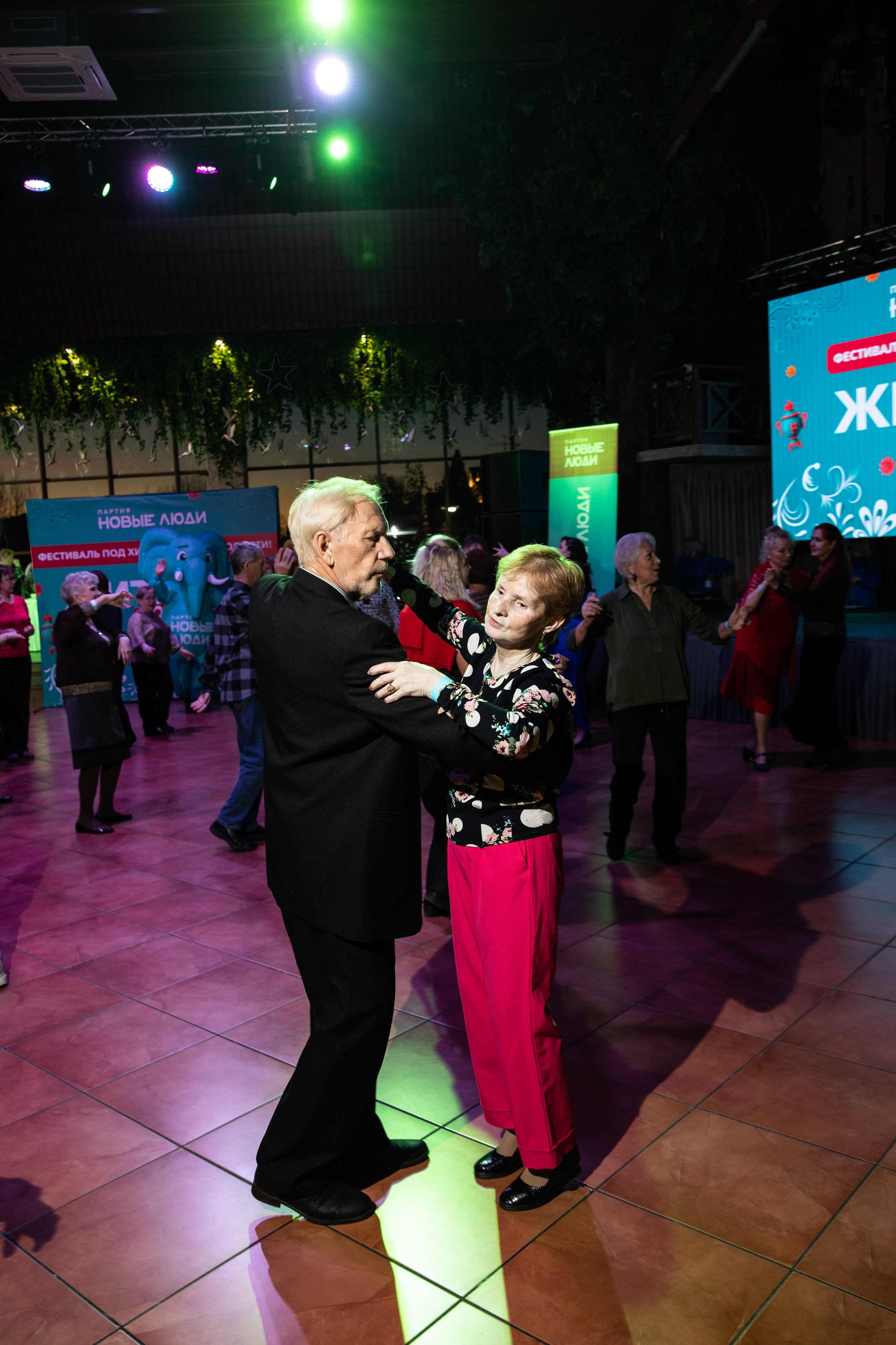 Жить по-новому 2026. Репортажный и свадебный фотограф в Челябинске Елисеев Павел