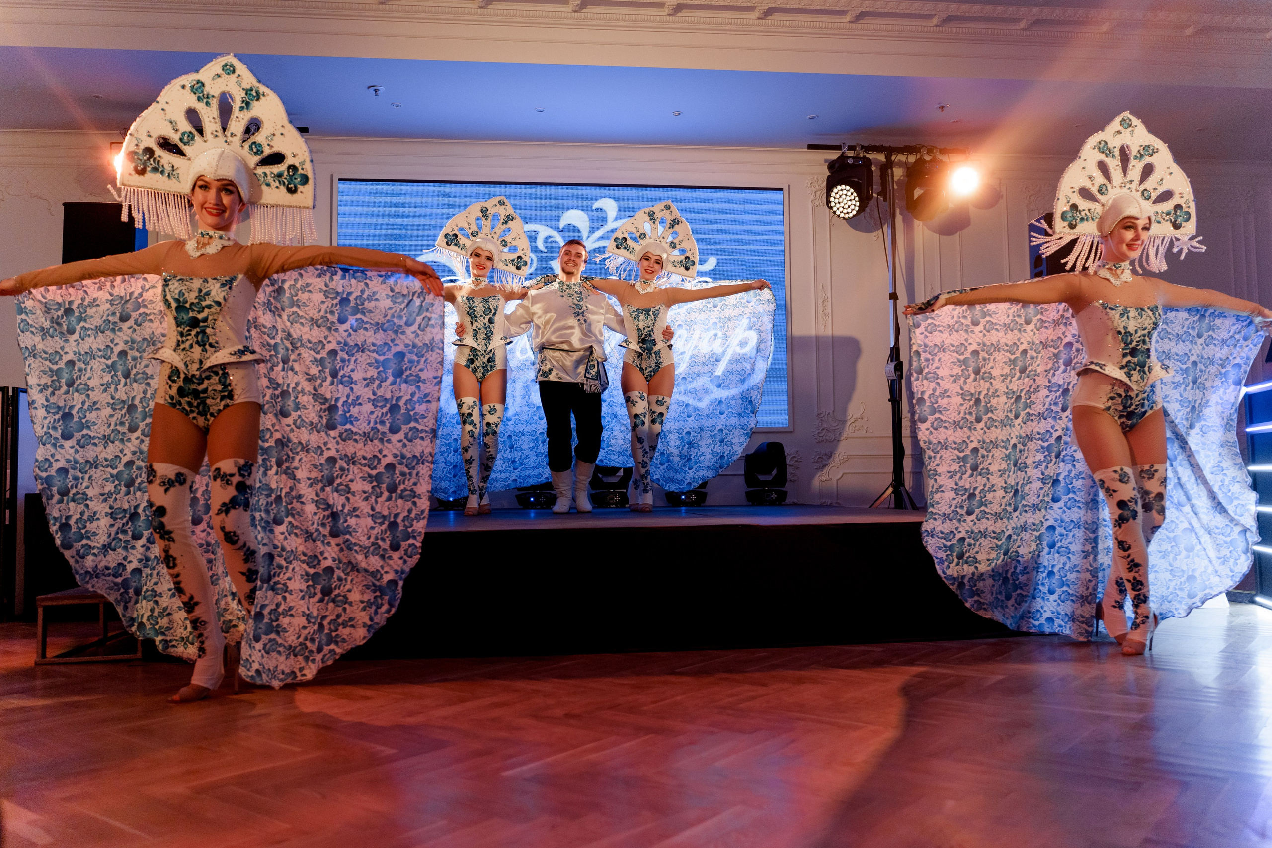 Выставка свадебных специалистов «Свадьба на 1000%». Свадебный фотограф в Санкт-Петербурге